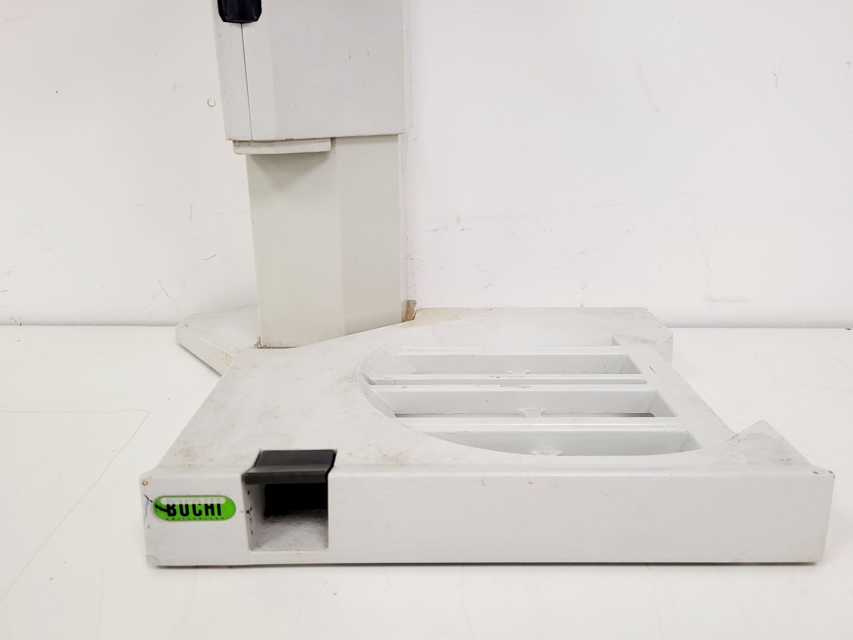 Image of Buchi Rotovapor R-200 with Vacuum controller V-805