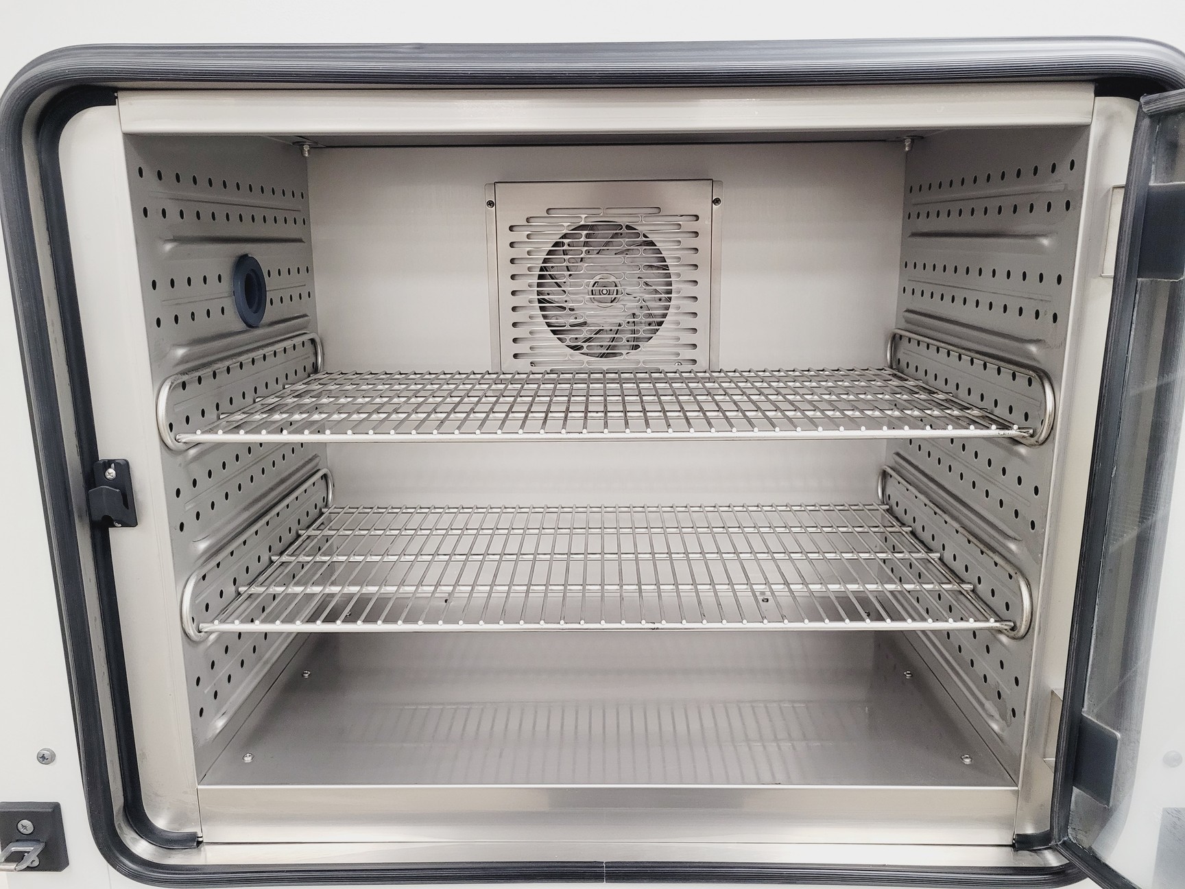 Image of Binder KBF 115 Constant Climate Chamber 2021 Lab