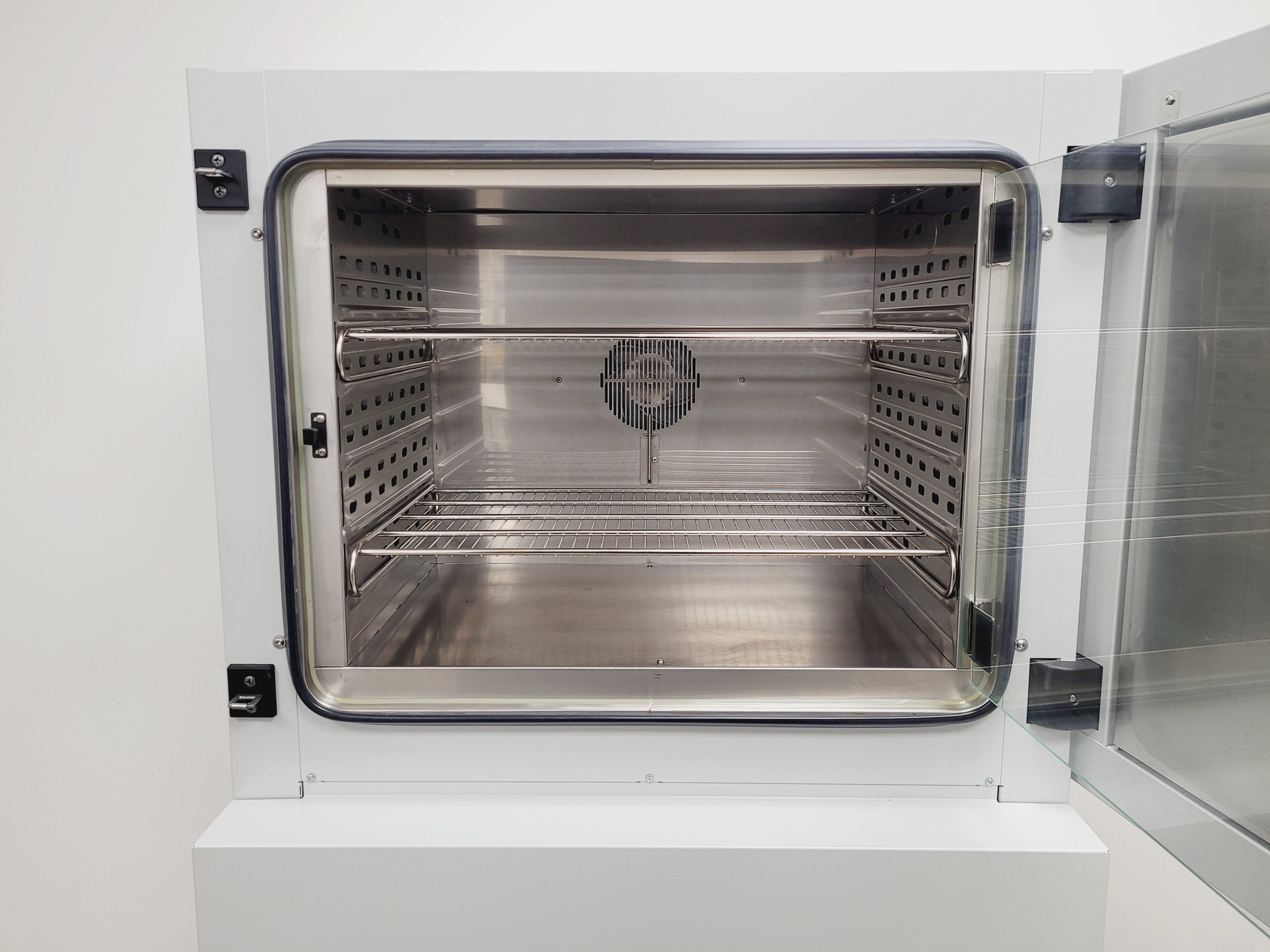 Image of Binder Model KB 115 Cooling Incubator 2021 Lab