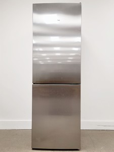 Image of Siemens KG33VVIEAG/03 Fridge Freezer