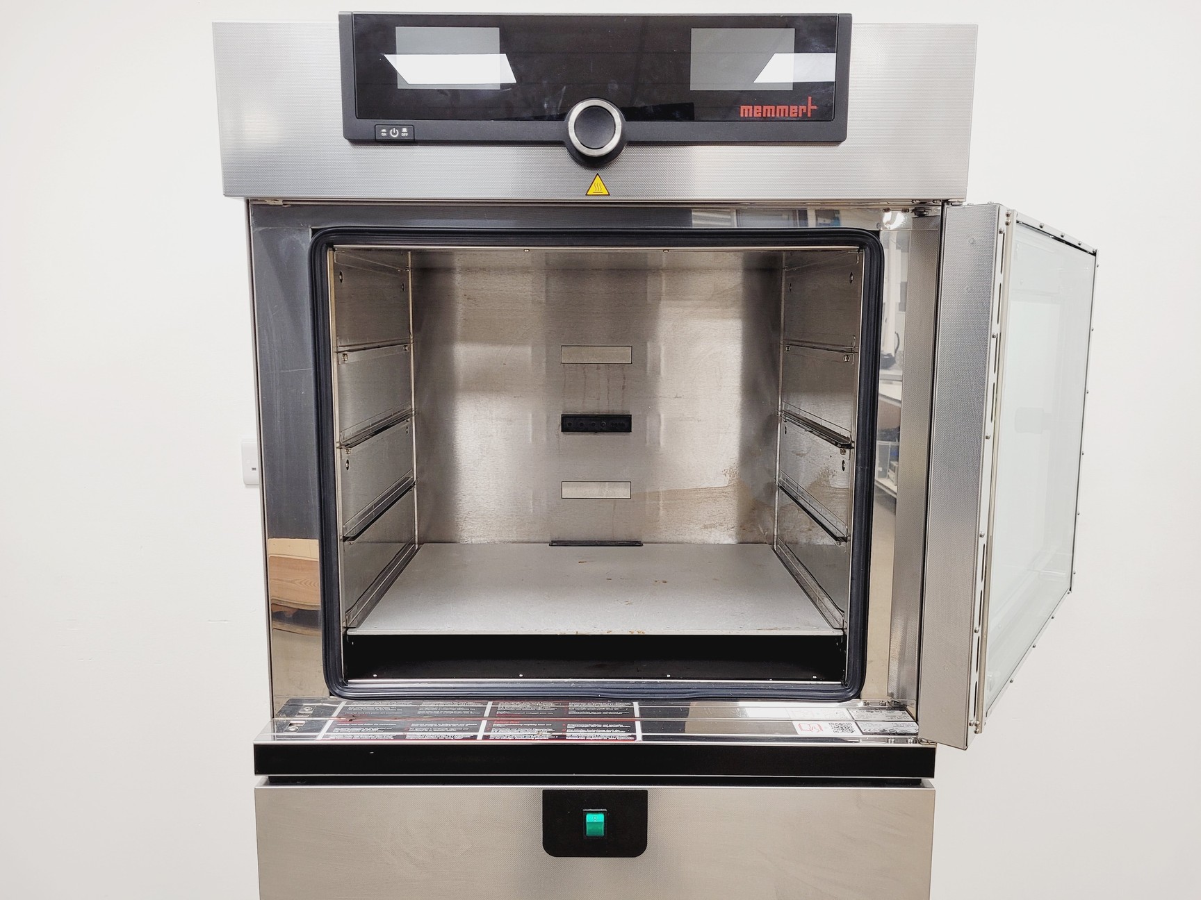 Image of Memmert V0101 Vacuum Drying Oven with PMP101 Pump Enclosure Lab