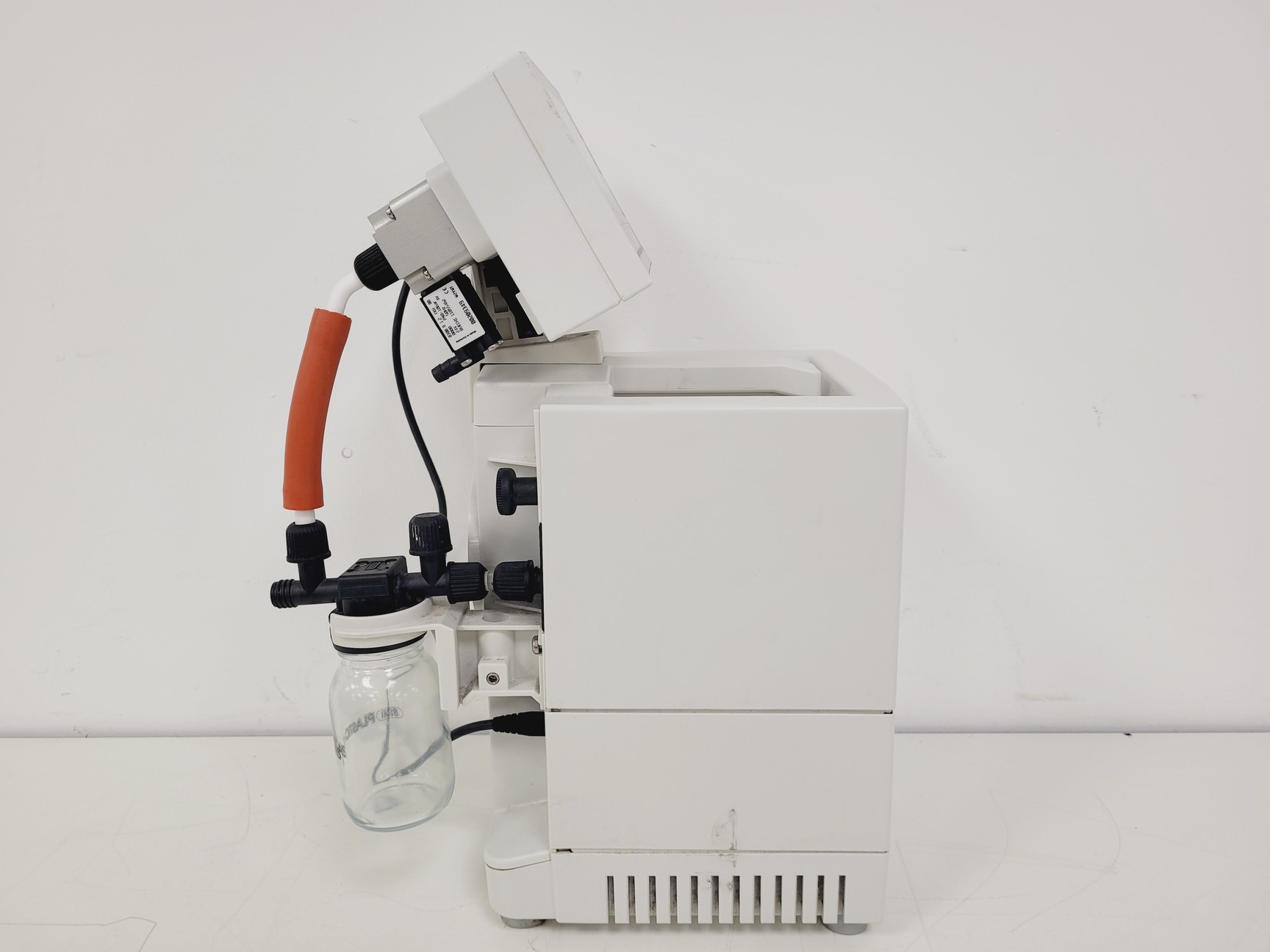 Image of Buchi R-100 Rotavapor W/ V-100 Vacuum Pump and B-100 Heating Bath