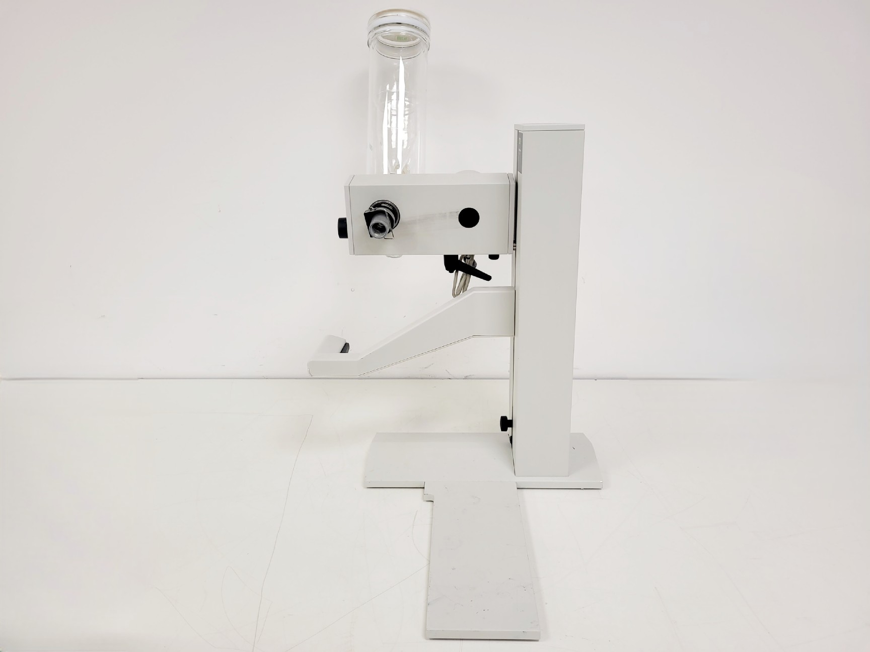 Image of Buchi R-100 Rotavapor W/ V-100 Vacuum Pump and B-100 Heating Bath