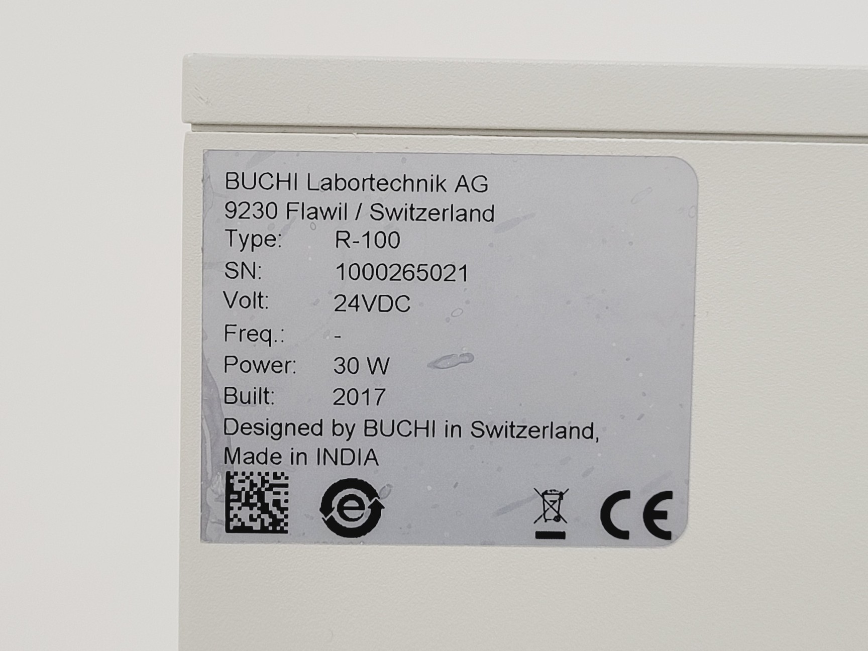 Image of Buchi R-100 Rotavapor W/ V-100 Vacuum Pump and B-100 Heating Bath