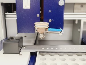 Thumbnail image of CAMAG Automatic TLC Sampler 4 with PC and winCATS Software