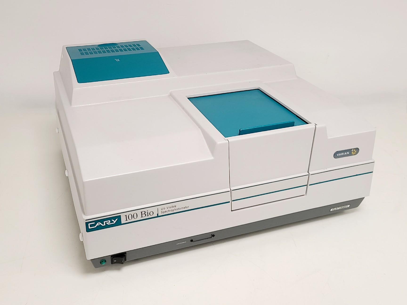 Image of Varian Cary 100 Bio UV-Visible Spectrophotometer