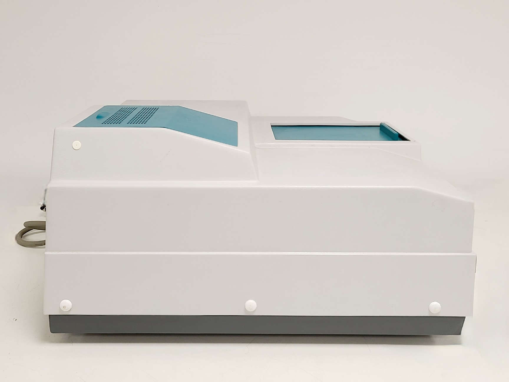 Image of Varian Cary 100 Bio UV-Visible Spectrophotometer
