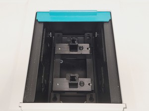 Thumbnail image of Varian Cary 100 Bio UV-Visible Spectrophotometer