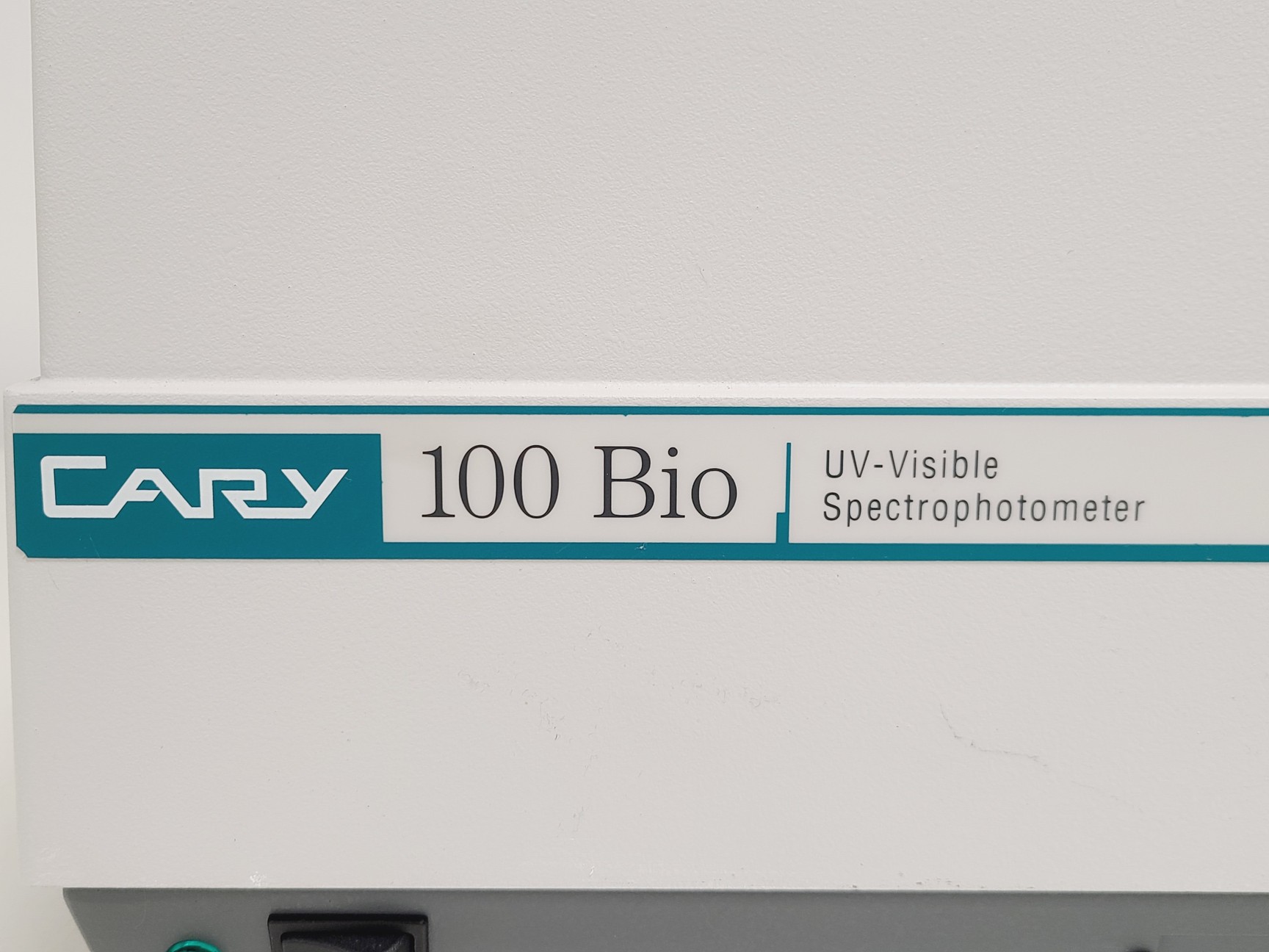 Image of Varian Cary 100 Bio UV-Visible Spectrophotometer