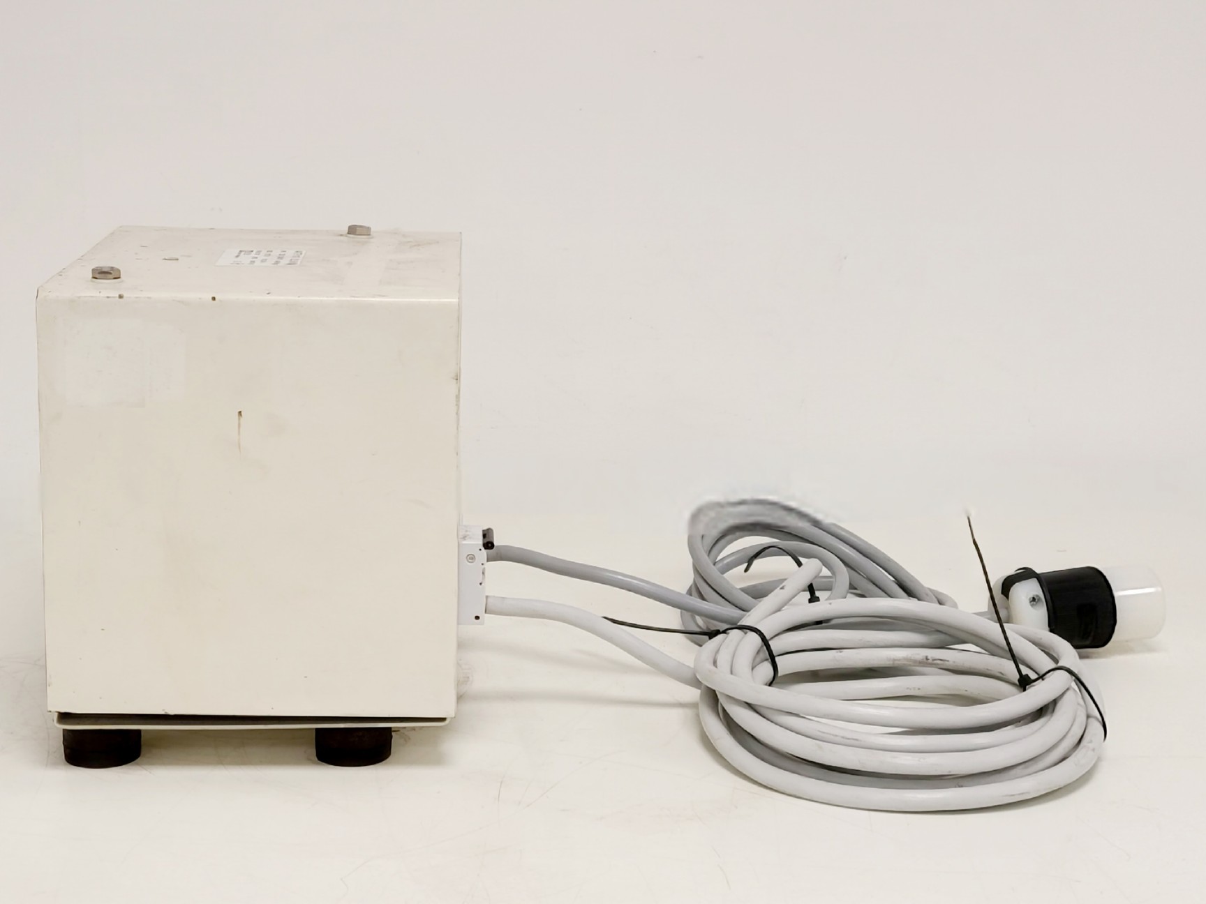 Image of BD FACSCalibur Flow Cytometer and Transformer