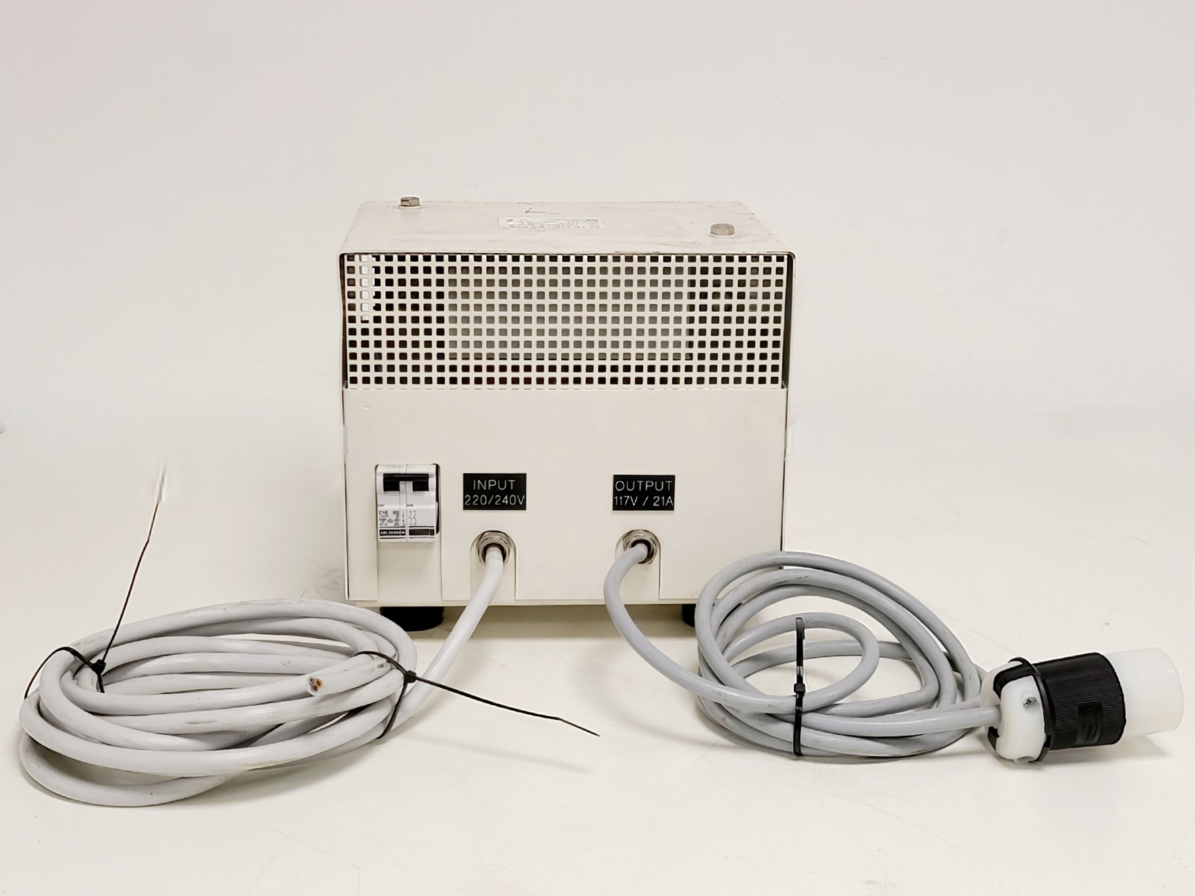 Image of BD FACSCalibur Flow Cytometer and Transformer