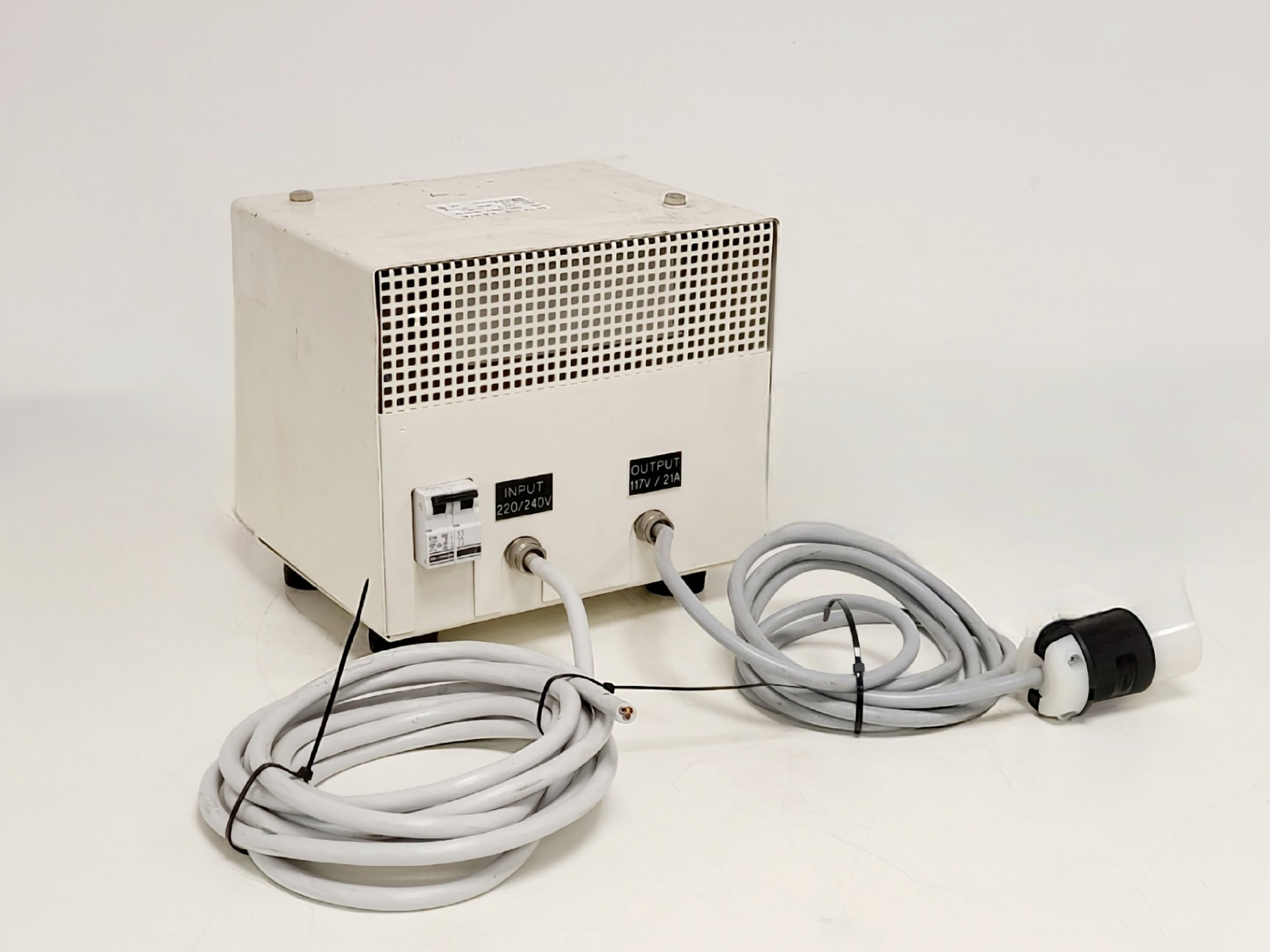 Image of BD FACSCalibur Flow Cytometer and Transformer