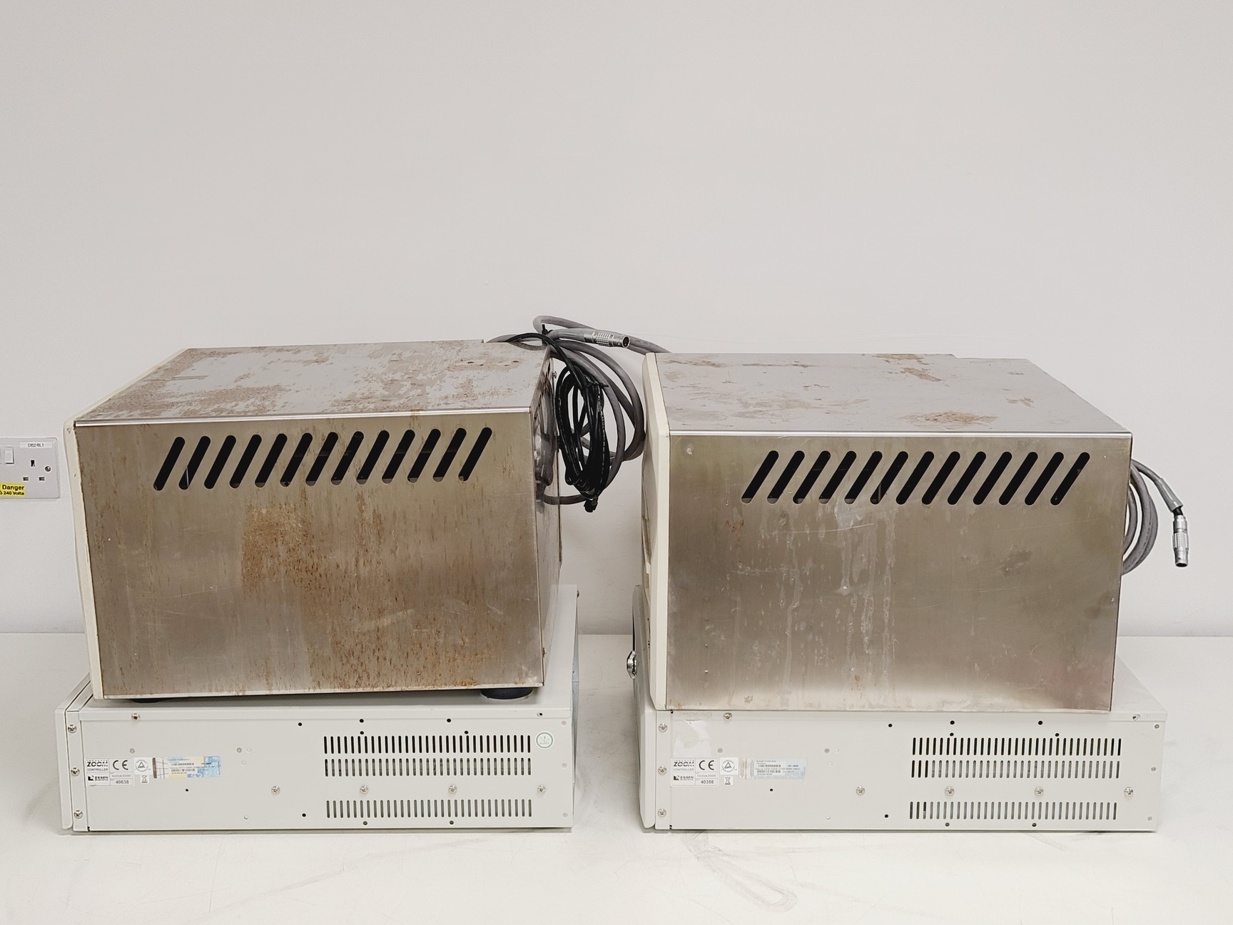 Image of 2x Essen BioScience IncuCyte Zoom Live Cell Analysis System Spares/Repairs