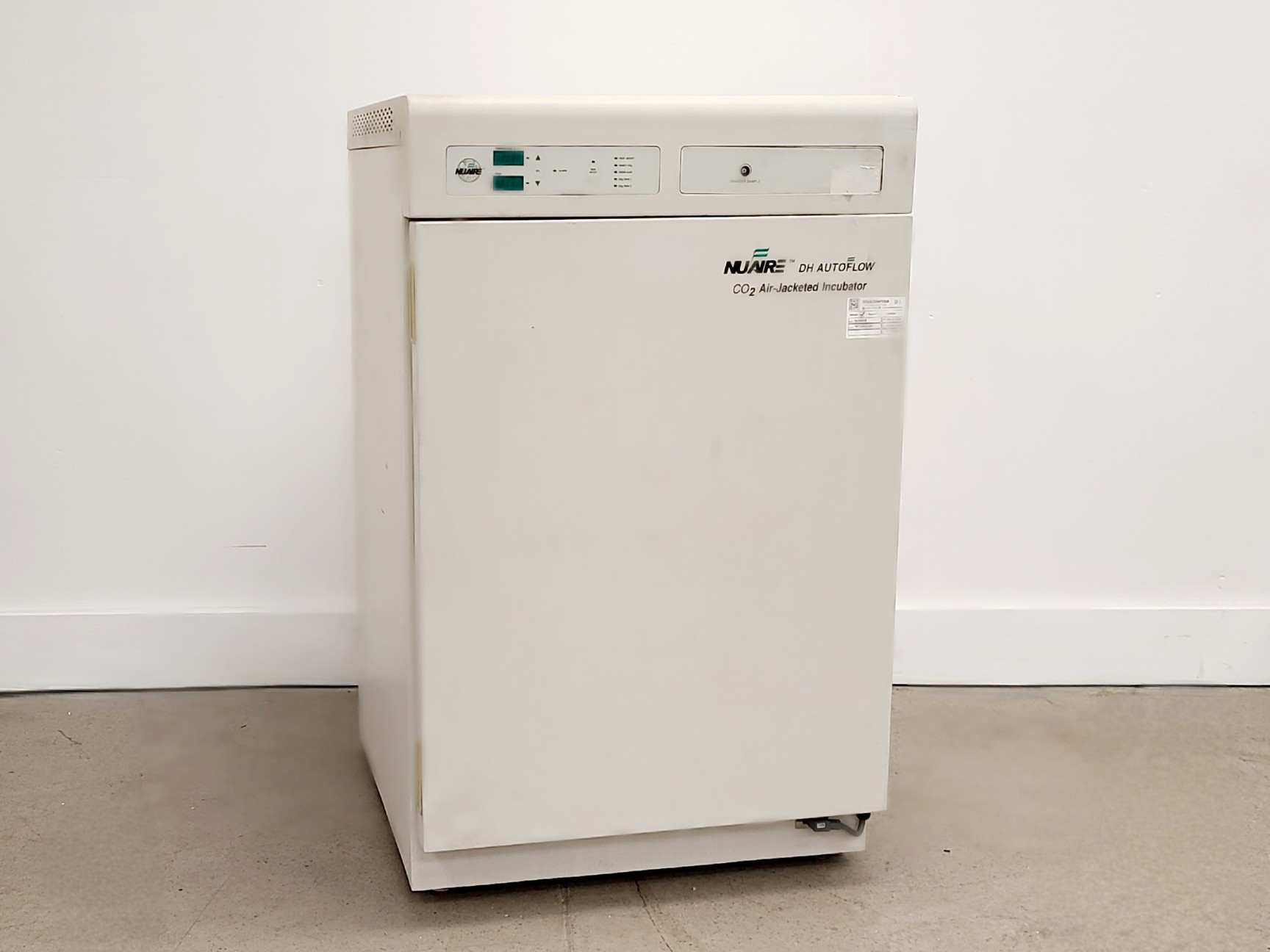 Image of Nuaire DH Autoflow CO2 Air-Jacketed Incubator