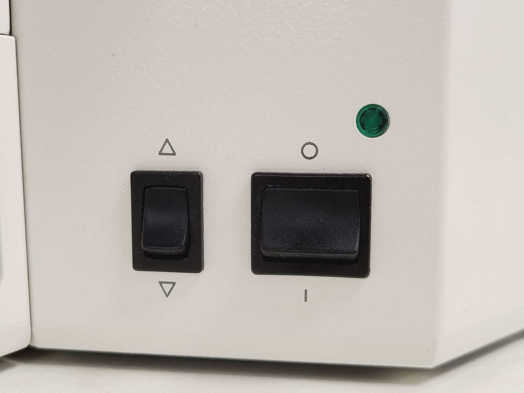 Image of Leica DMRBE Microscope w/ Motorised Stage, Cairn Monoled & QImaging wLS LED