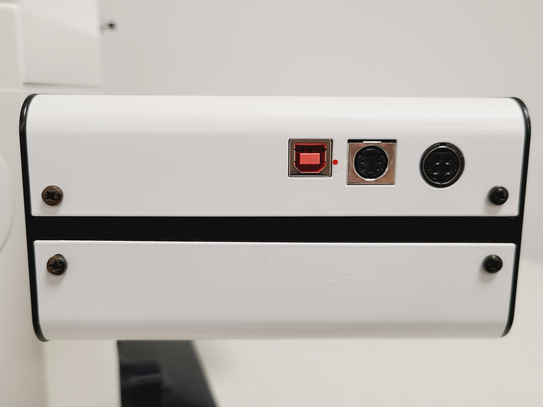 Image of Leica DMRBE Microscope w/ Motorised Stage, Cairn Monoled & QImaging wLS LED