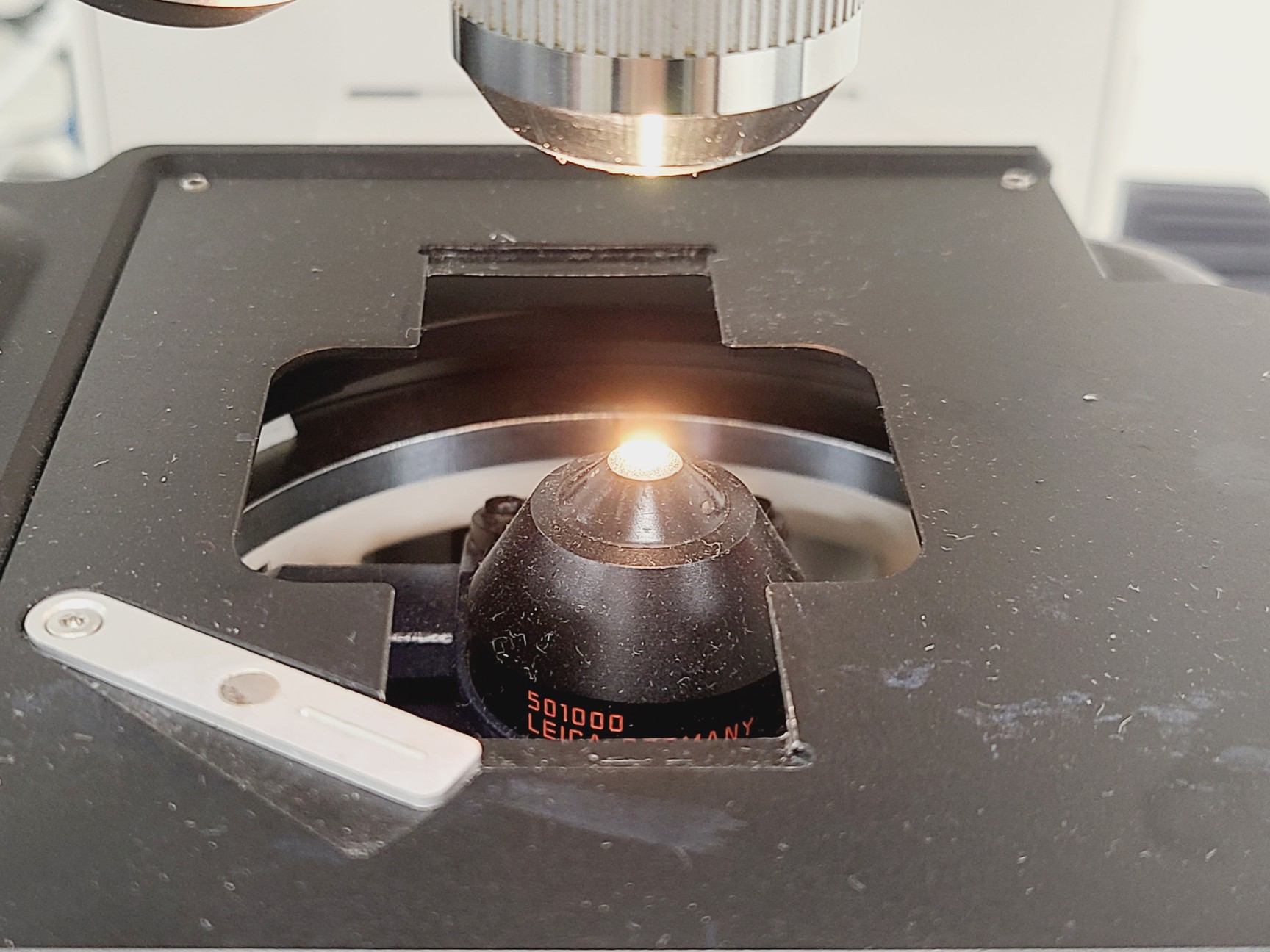 Image of Leica DMRBE Microscope w/ Motorised Stage, Cairn Monoled & QImaging wLS LED