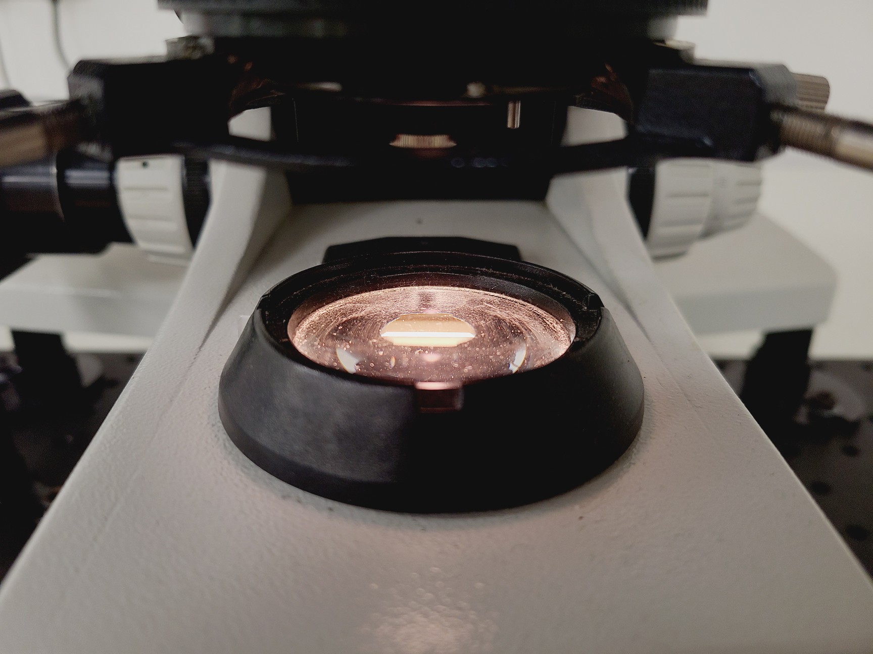 Image of Leica DMLM Microscope w/ Renishaw MS Encoded Stage 100 nm