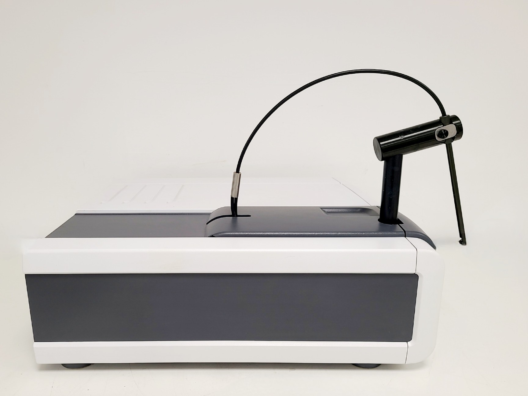 Image of Agilent Technologies Cary 60 UV-Vis Spectrometer with Dip Probe Coupler