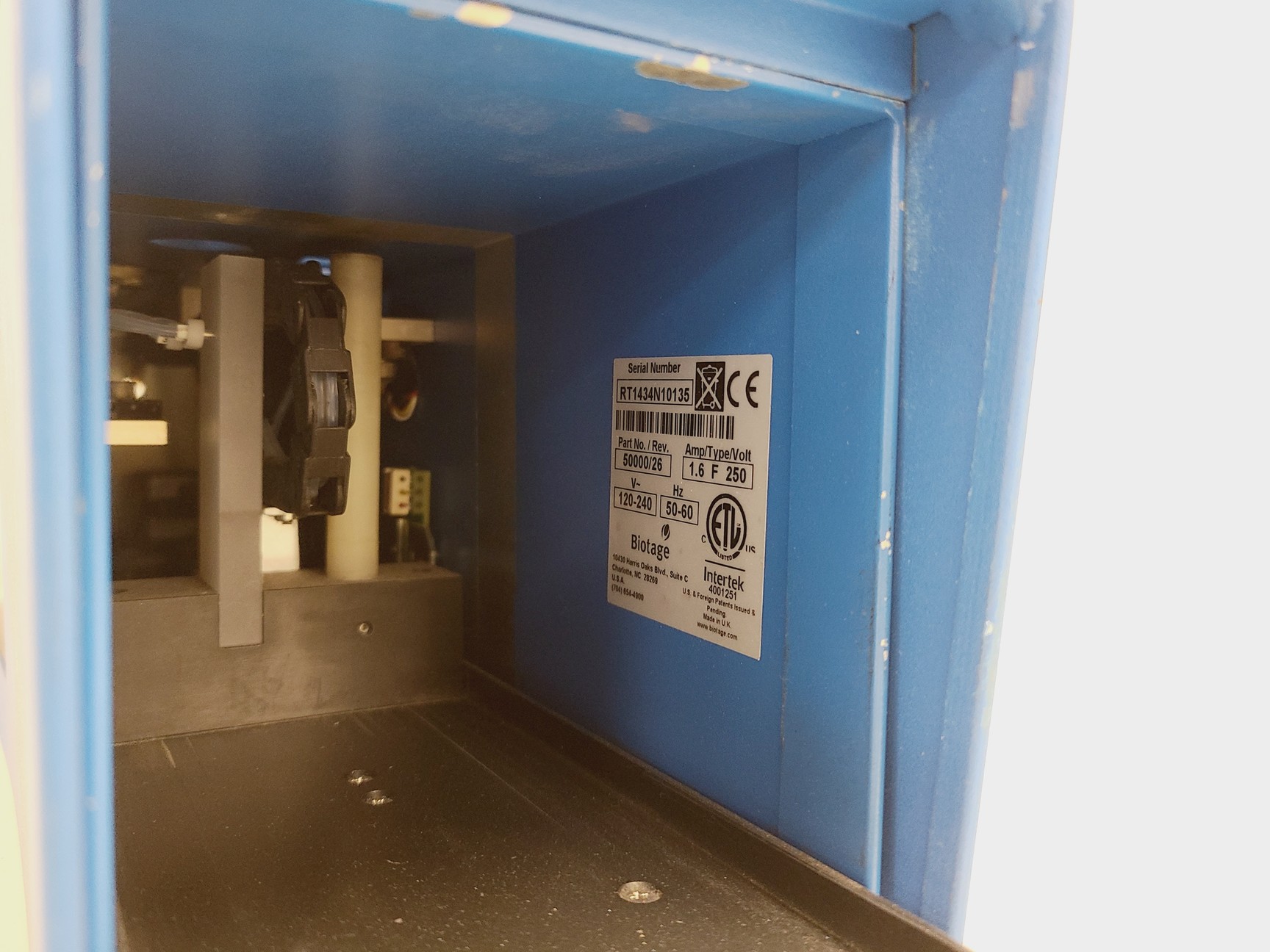 Image of 8 x Biotage RapidTrace+ 50000/23 Automated SPE Workstation Units Spares/Repair 