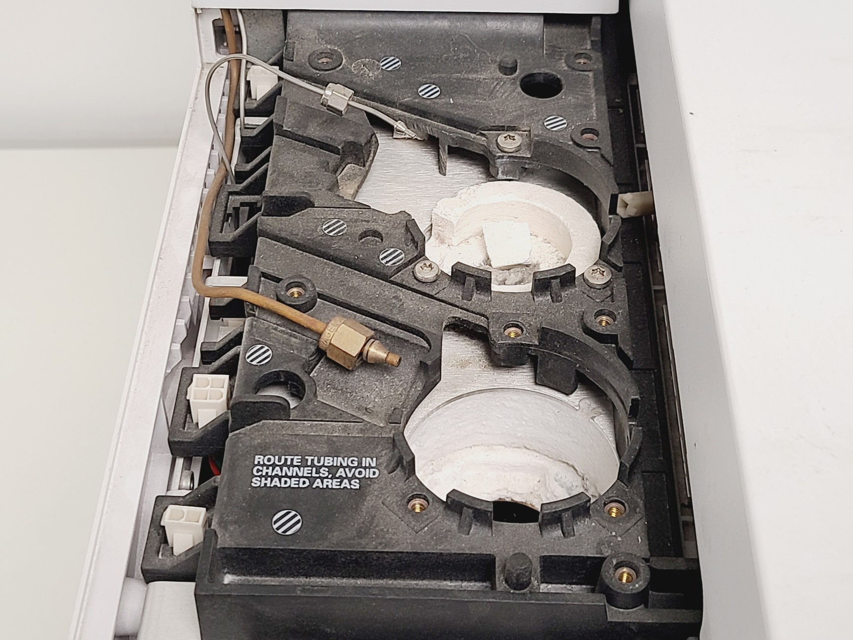 Image of Agilent 7890A GC w/ CTC Analytics GCPAL Gas Chromatography System Lab