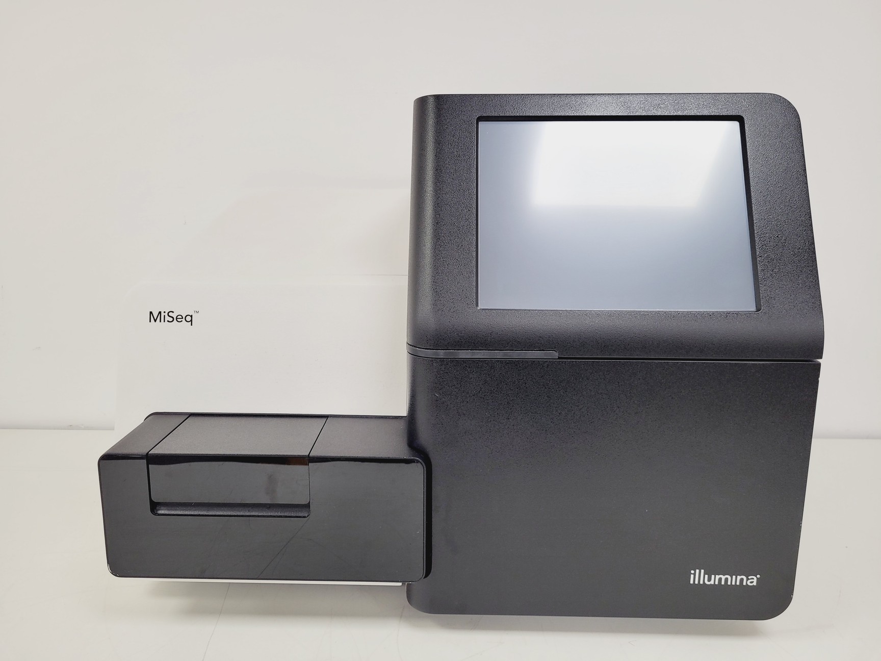 Image of Illumina MiSeq Benchtop Gene Sequencing System