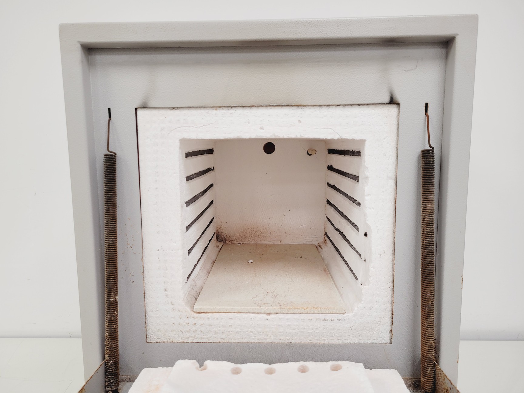 Image of Carbolite ELF 11/14B Furnace