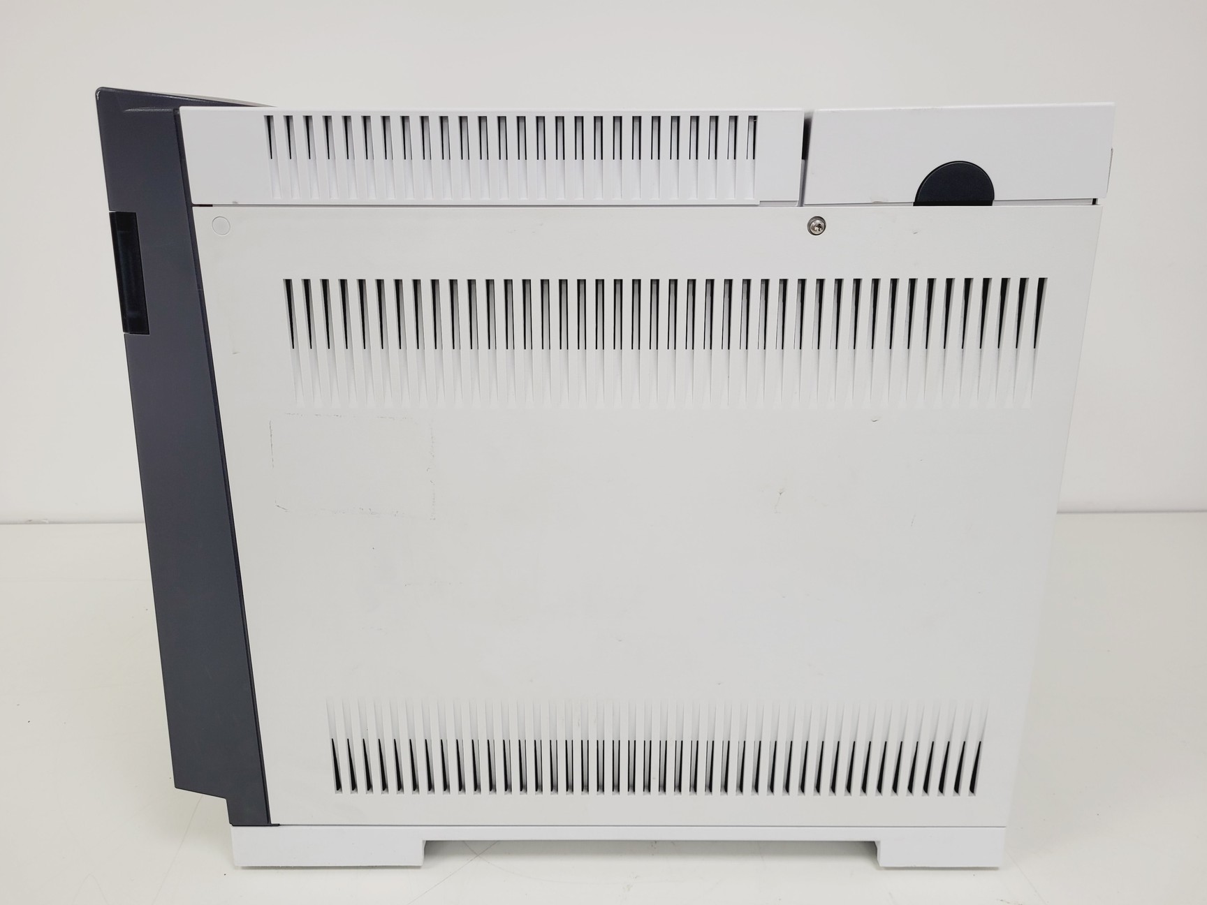 Image of Agilent Technologies 7890B GC System W/ 7693 Autosampler