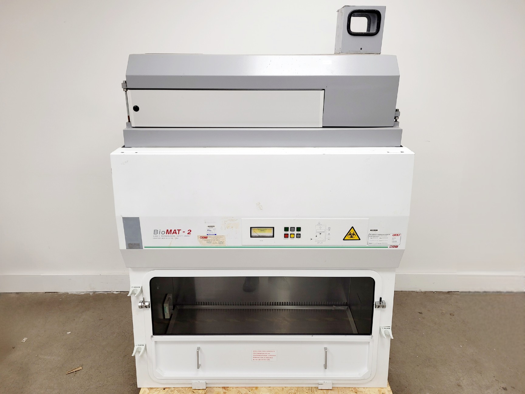 Image of MAT BioMAT-2 1200EXH Class II Microbiological Safety Cabinet