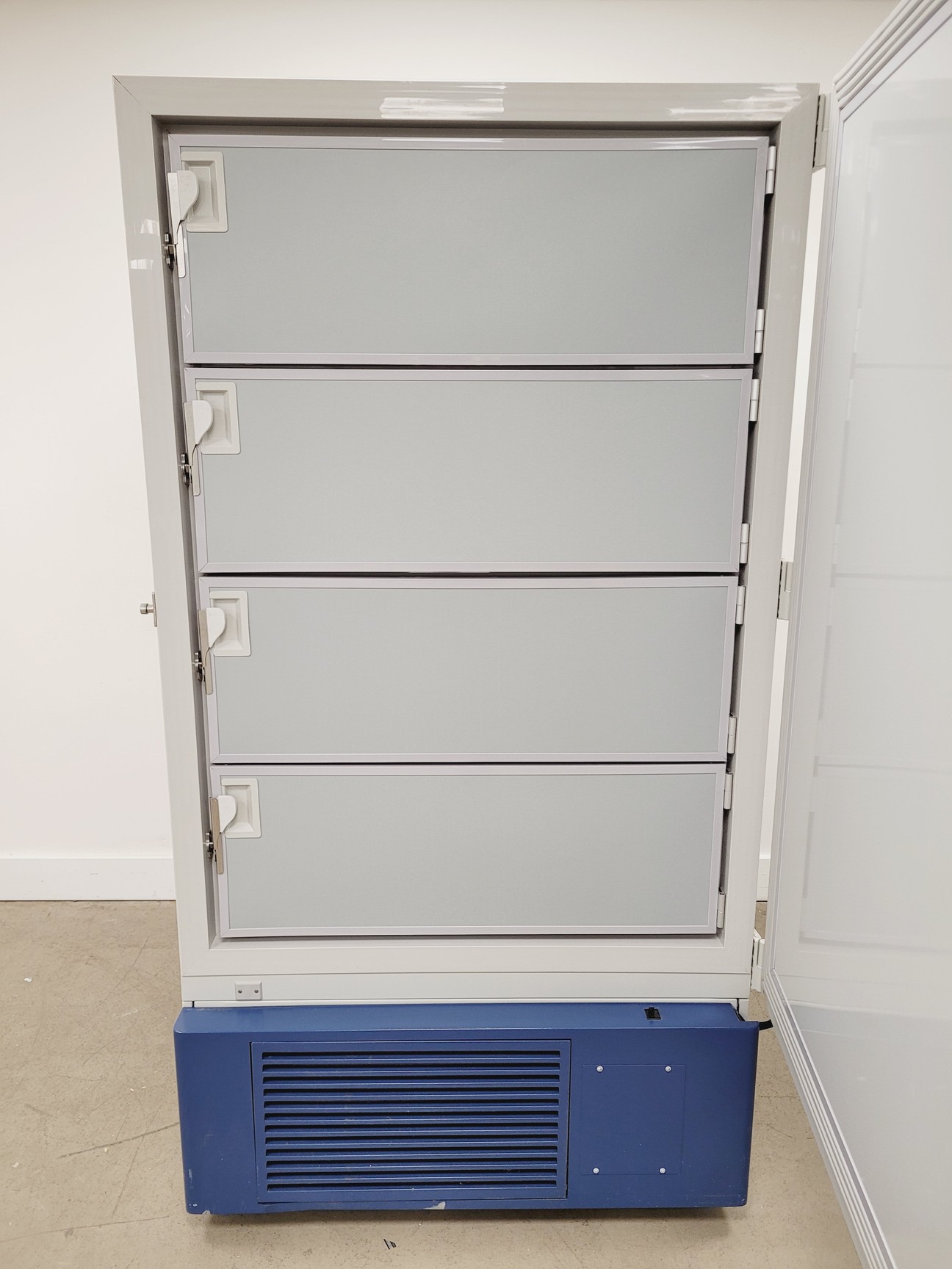 Image of Haier  DW-86L828J Ultra-Low Temperature Freezer -86ºc 