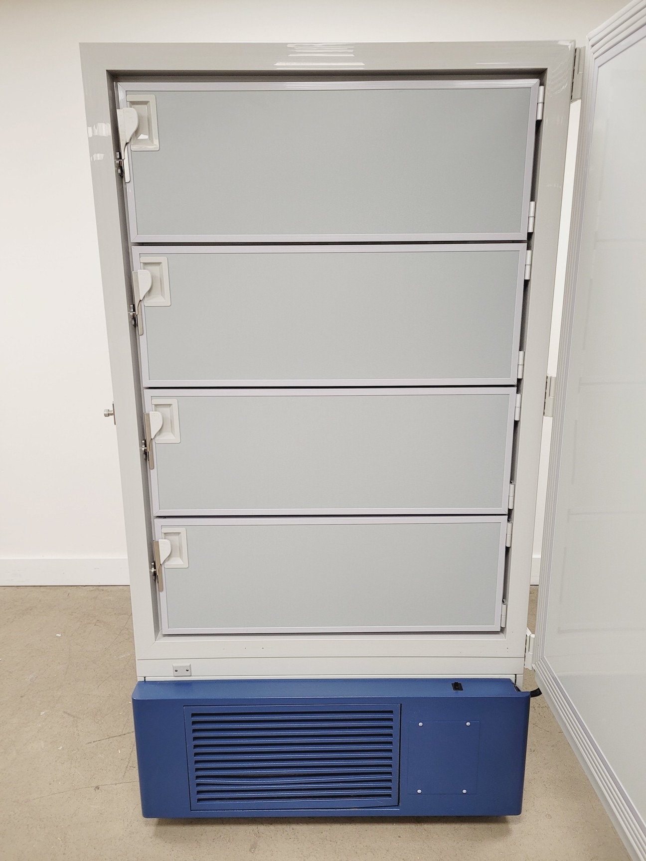 Image of Haier  DW-86L828J Ultra-Low Temperature Freezer -86ºc 