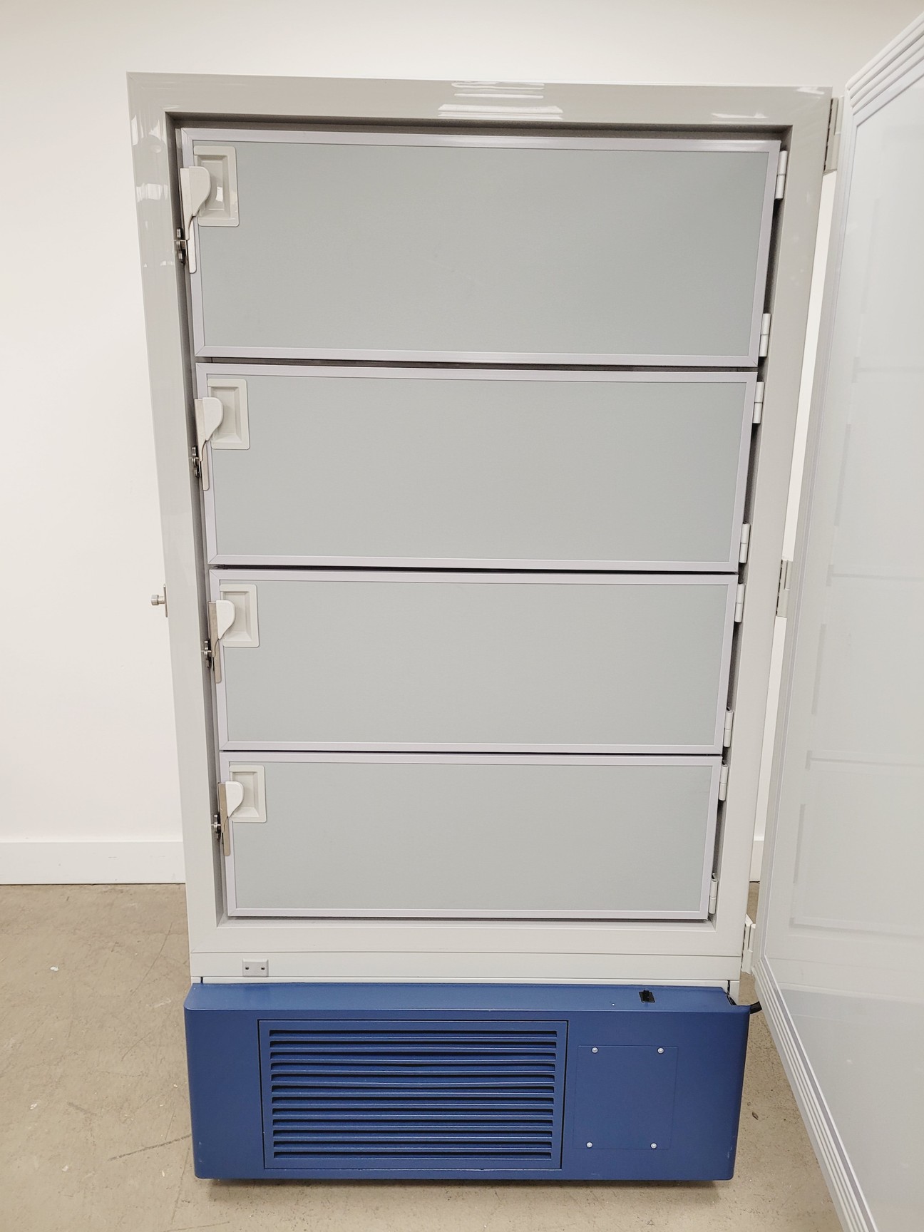 Image of Haier  DW-86L828J Ultra-Low Temperature Freezer -86ºc 