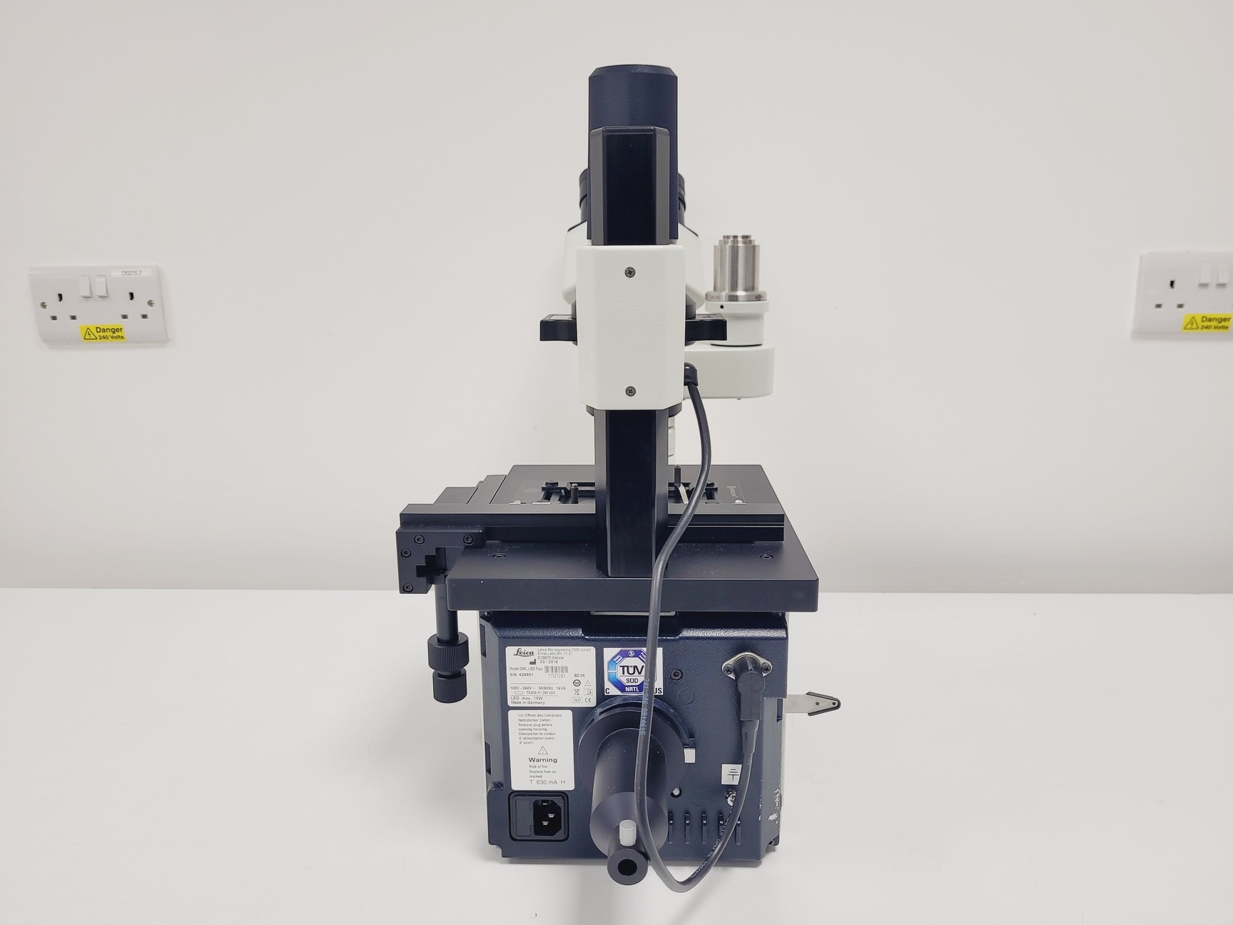 Image of Leica DMIL LED Fluo Microscope w/ DFC7000 T Camera, EL6000 Light & PC Setup