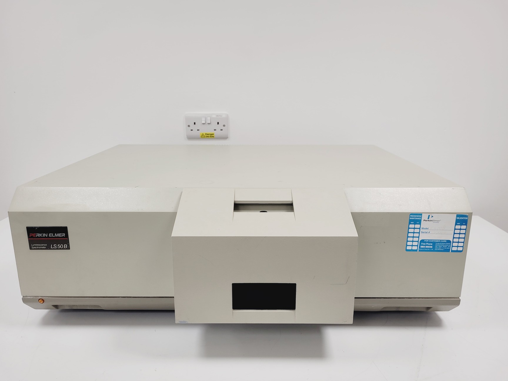 Image of Perkin Elmer LS 50B FL Luminescence Spectrometer Lab