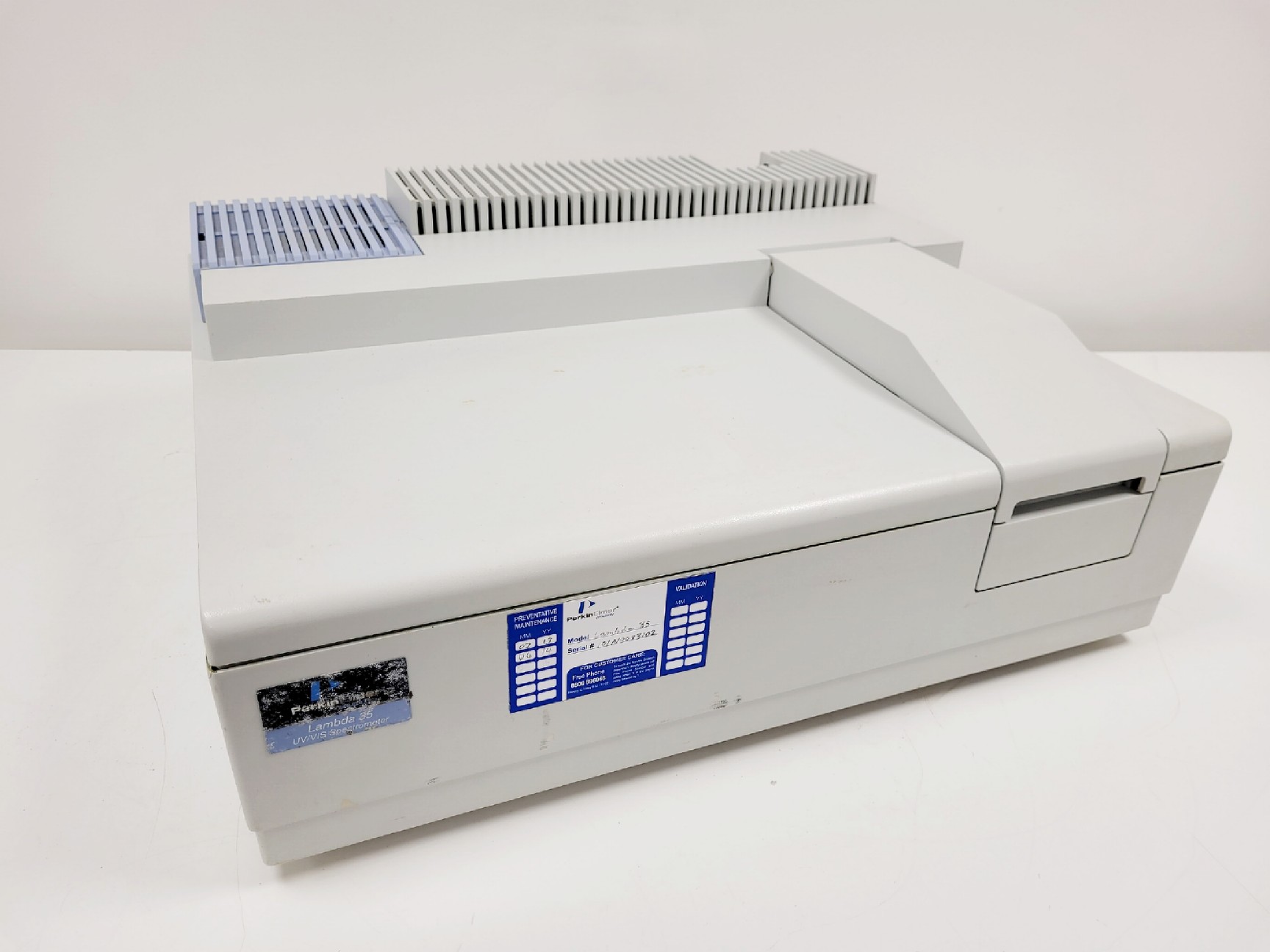 Image of Lambda 35 UV/VIS Spectrometer