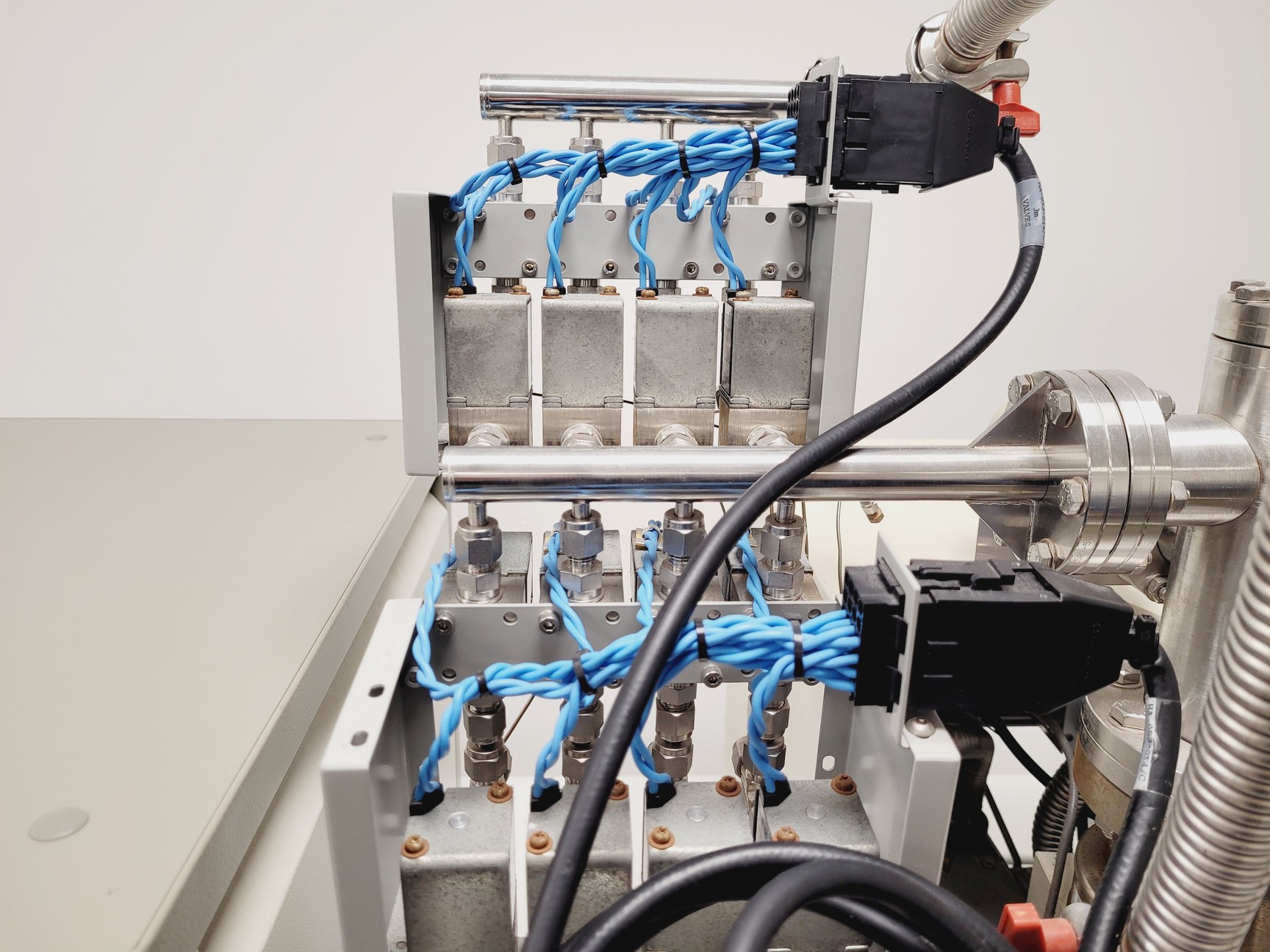 Image of Hiden Analytical HPR-20 Series Precision Gas Analysis System Mass Spectrometer