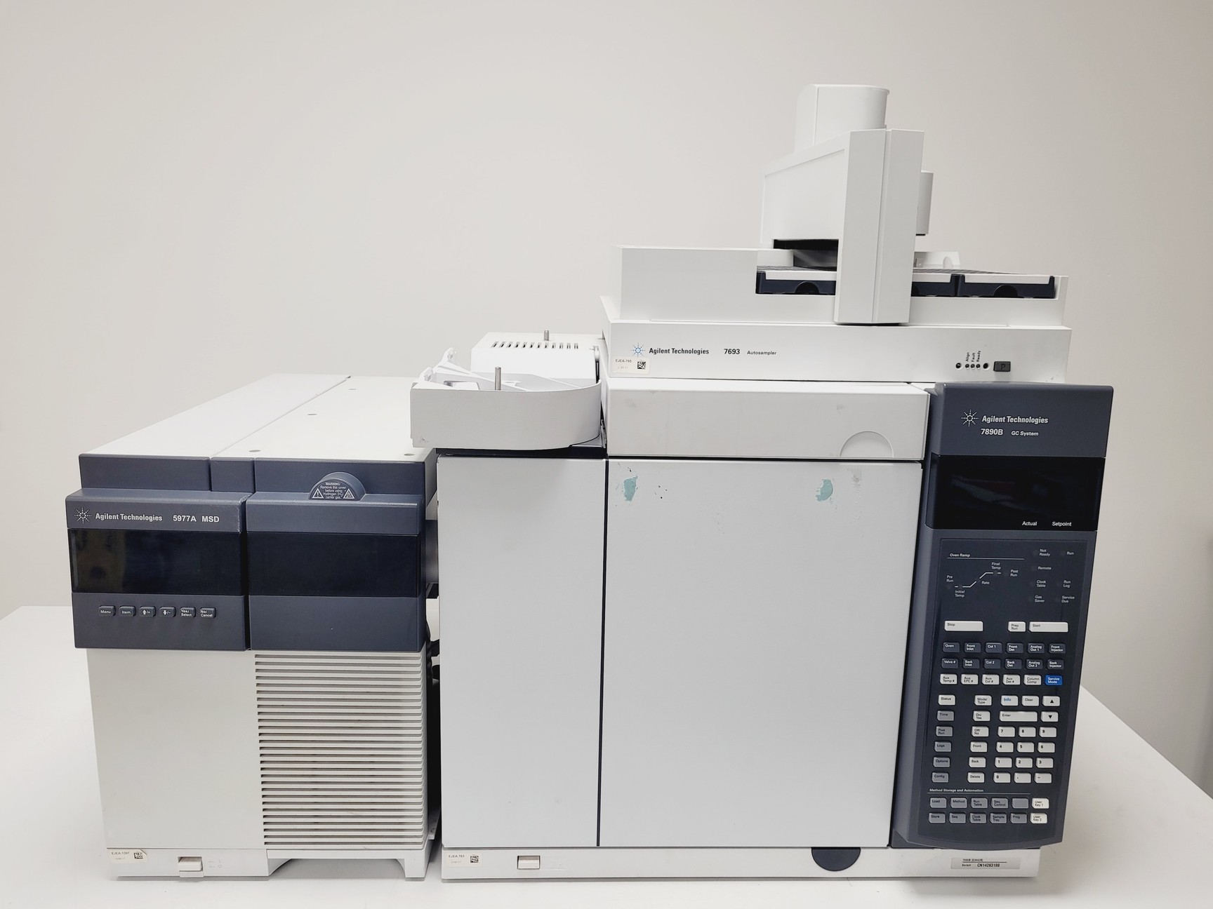Image of Agilent Technologies 7890B Gas Chromatograph System & Autosampler Tray
