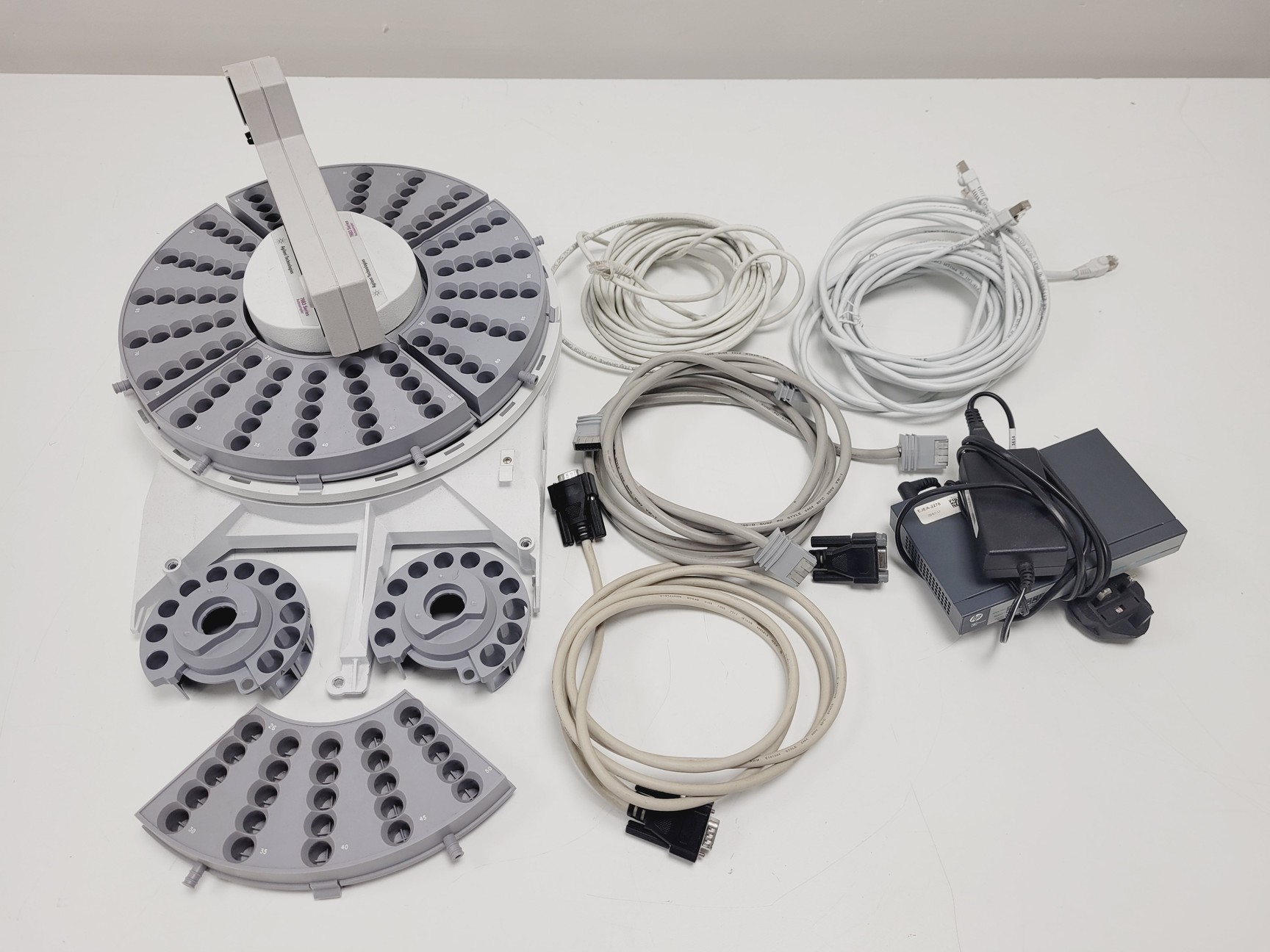 Image of Agilent Technologies 7890B Gas Chromatograph System & Autosampler Tray