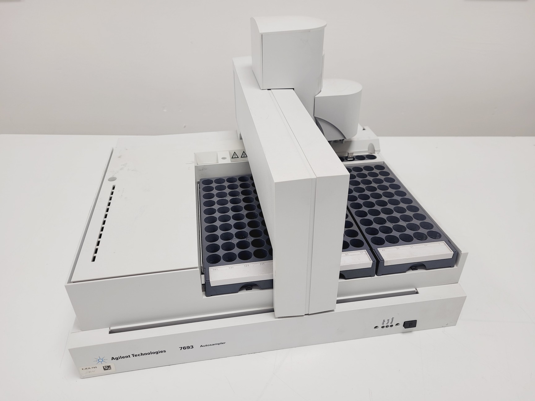 Image of Agilent Technologies 7890B Gas Chromatograph System & Autosampler Tray