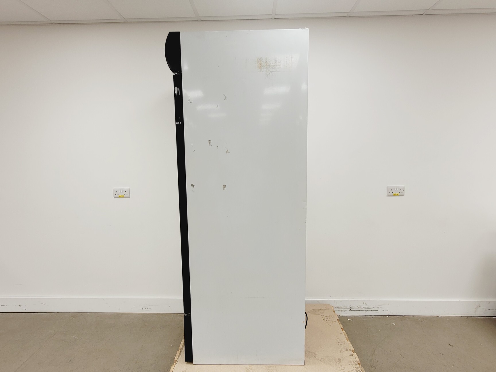 Image of Commercial MPM120HD/L Swing Door Beverage Cooler 545L