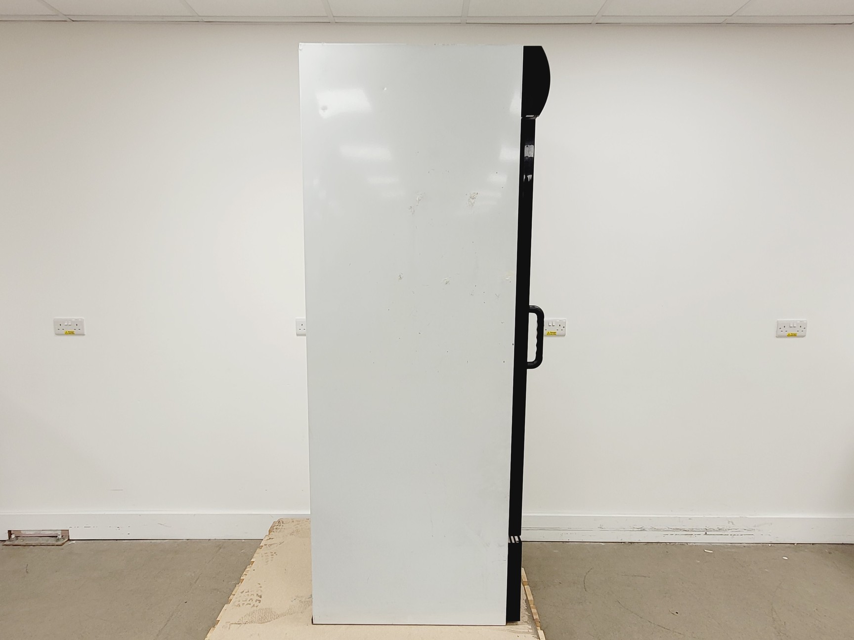 Image of Commercial MPM120HD/L Swing Door Beverage Cooler 545L