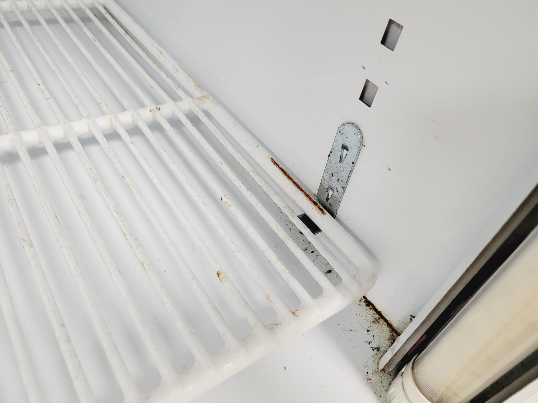 Image of Commercial MPM120HD/L Swing Door Beverage Cooler 545L