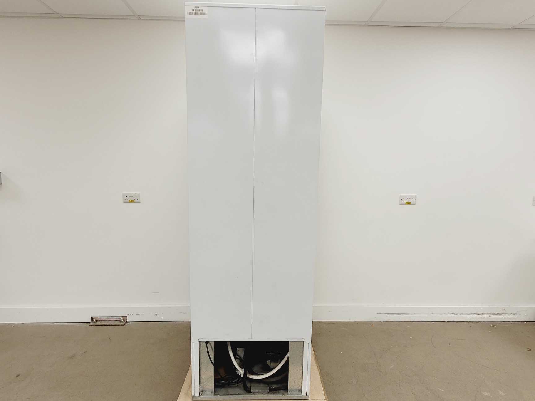 Image of Commercial MPM120HD/L Swing Door Beverage Cooler 545L