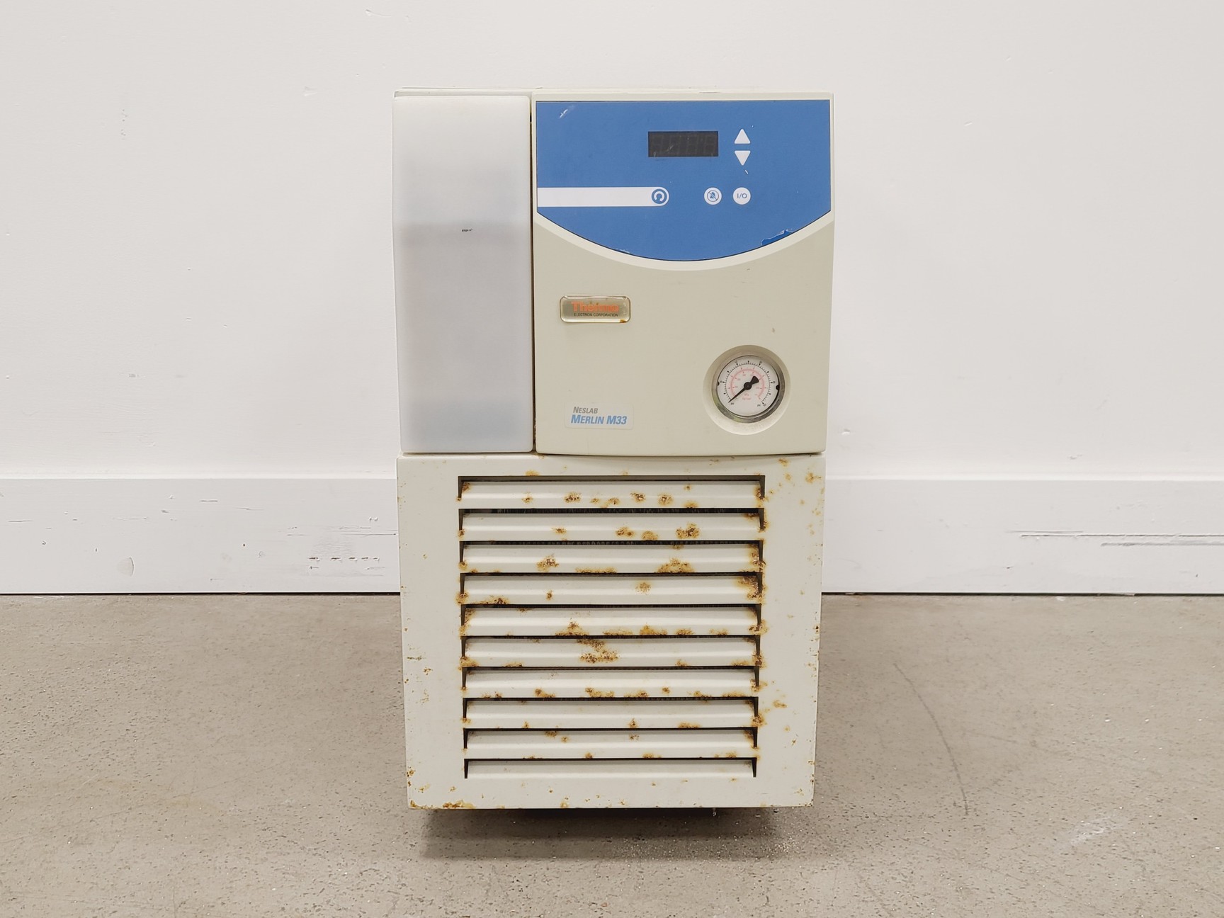 Image of Thermo Electron Corporation NESLAB Merlin M33 Recirculating Chiller