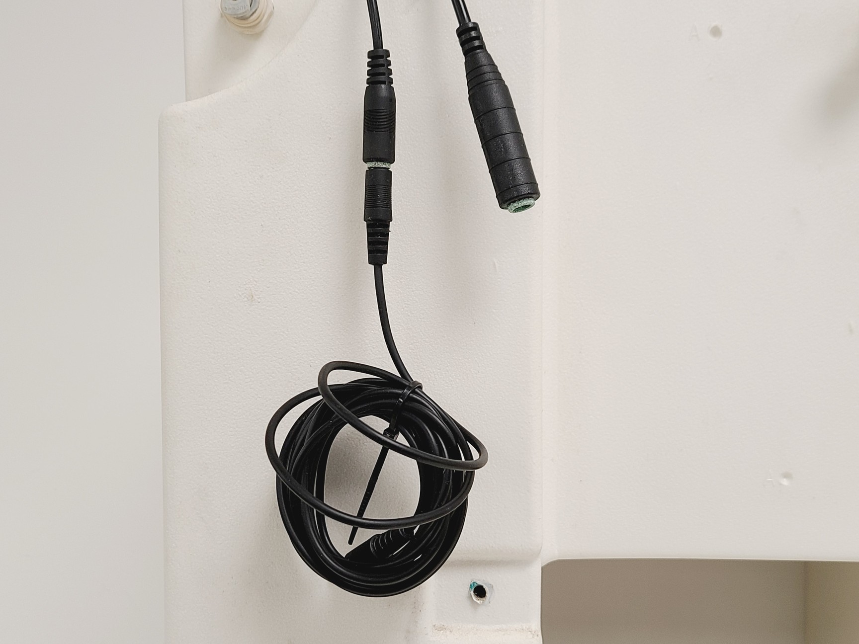 Image of ELGA OPTION-R 7BP with 75l Reservoir Model LA613 Water Purification System