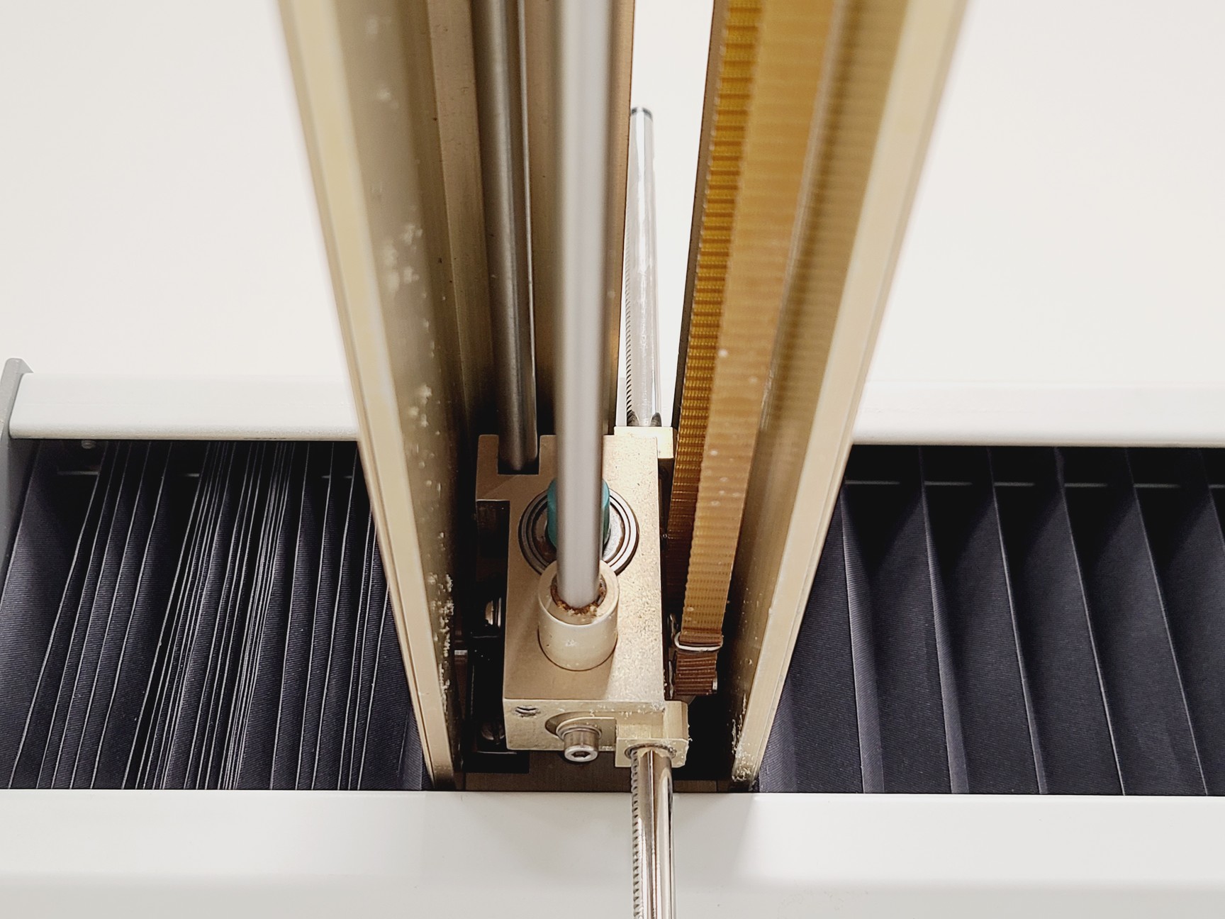 Image of Hook & Tucker Zenyx Beeline 3 Model 210 Liquid Handler w/ 5x Digifilter Boxes