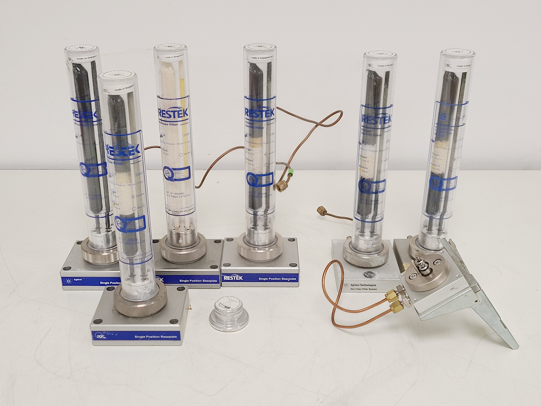 Image of 4x Restek Helium Specific Filters w/ Baseplates & 2x Gas Clean Filter Systems