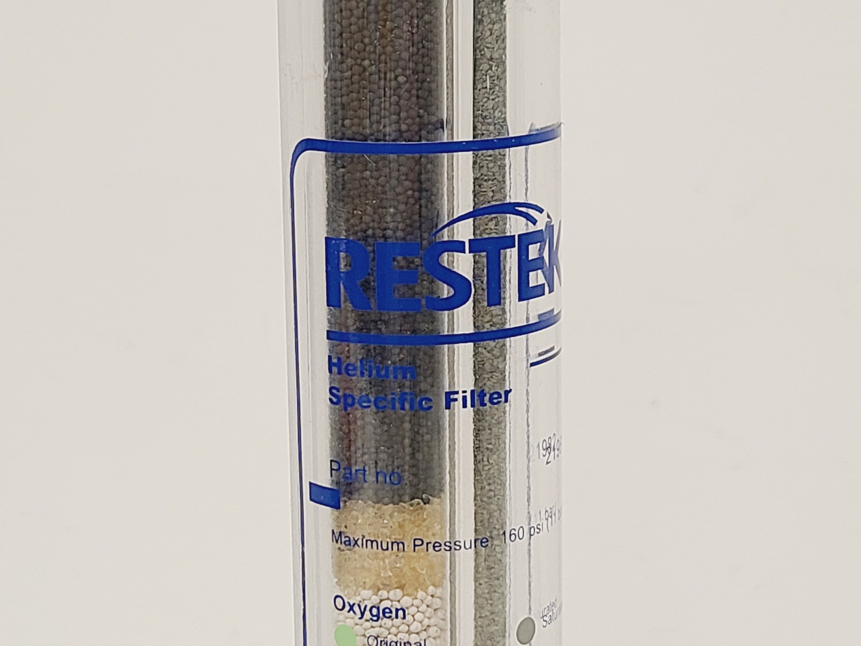 Image of 4x Restek Helium Specific Filters w/ Baseplates & 2x Gas Clean Filter Systems