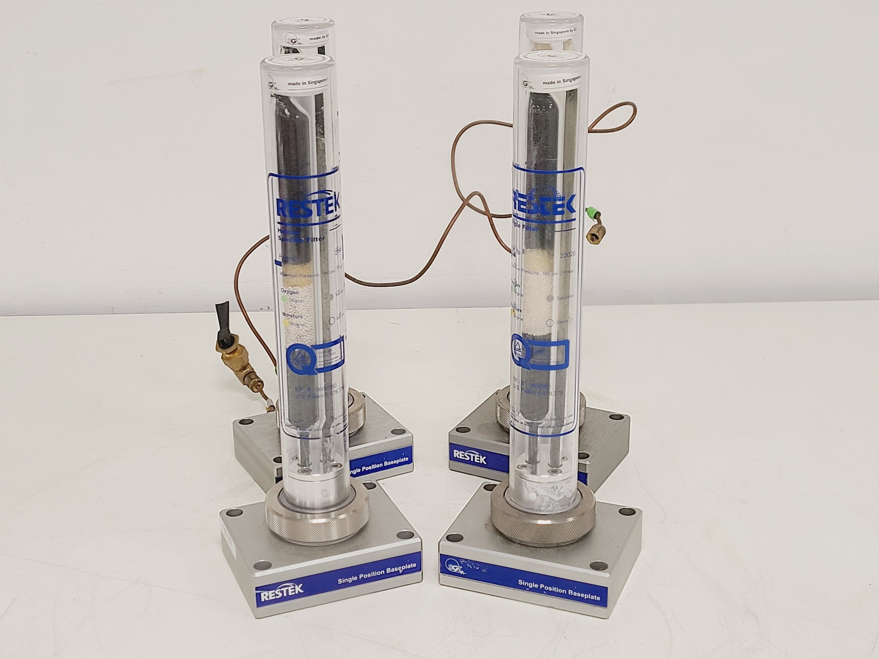 Image of 4x Restek Helium Specific Filters w/ Baseplates & 2x Gas Clean Filter Systems