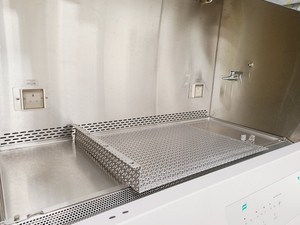 Thumbnail image of Nuaire Class 2 Biological Safety Cabinet NU-437-400S Spares/Repair Lab